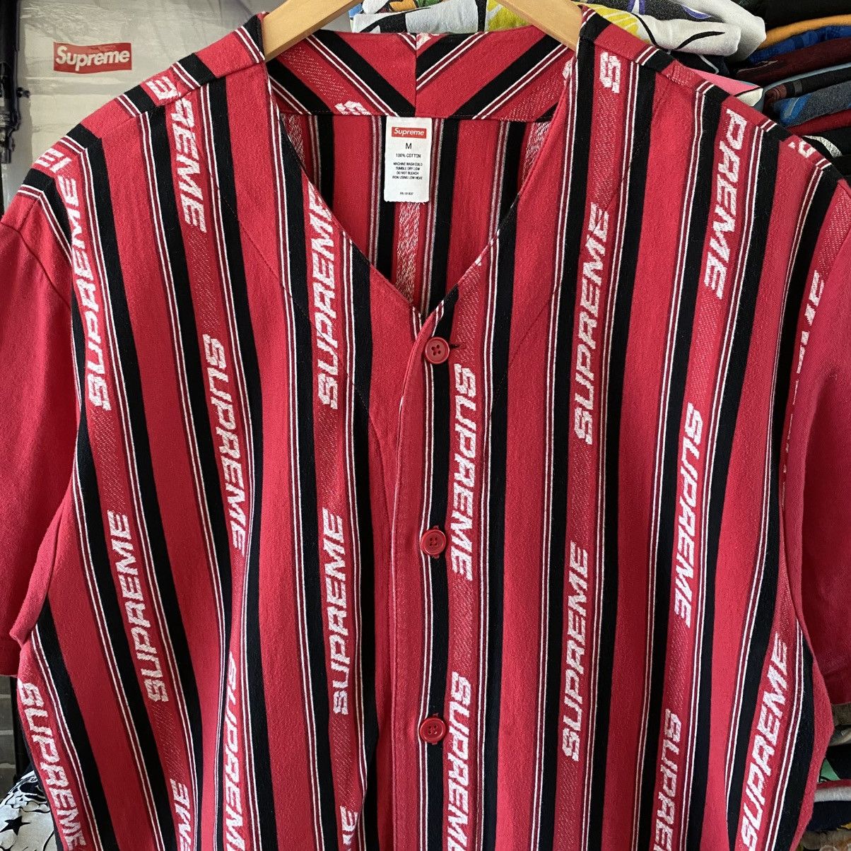 Supreme Supreme Jacquard Logo Baseball Jersey Red 2019 Size US M / EU 48-50 / 2 - 2 Thumbnail