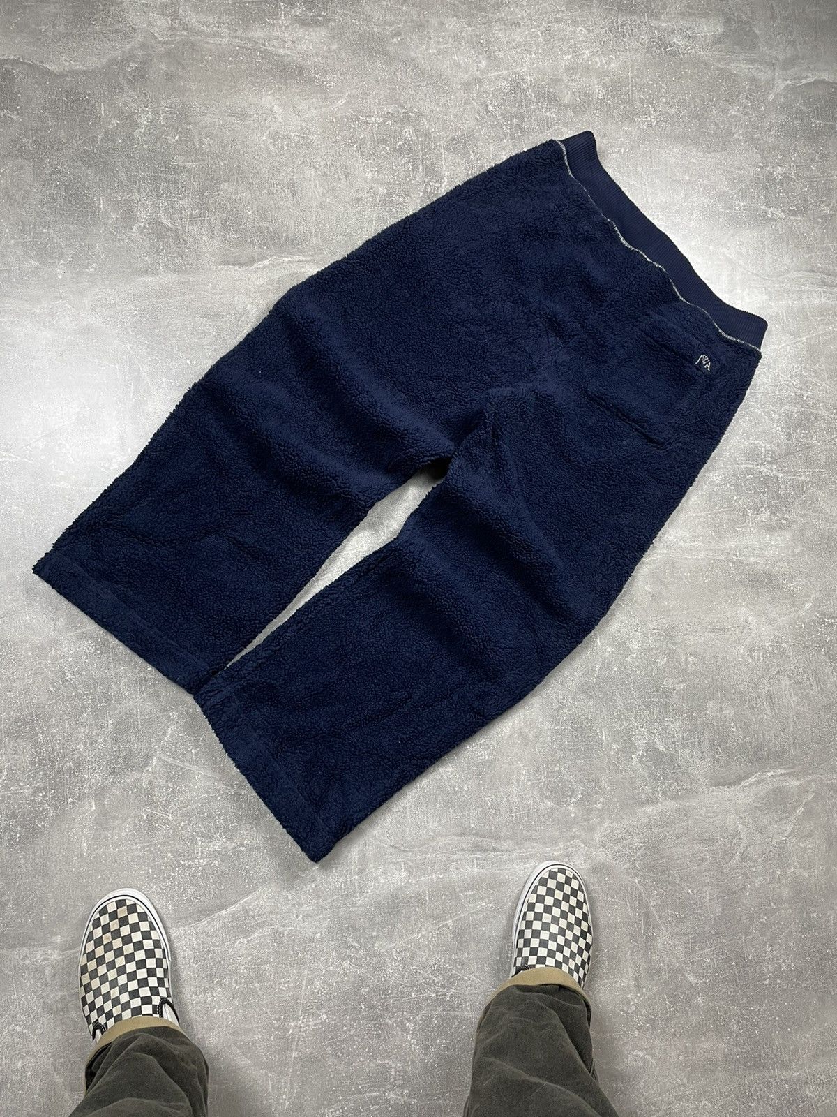 JW Anderson × Japanese Brand × Uniqlo J.W. Anderson Uniqlo Navy Blue Teddy Style Fleece Pants Size US 32 / EU 48 - 9 Thumbnail