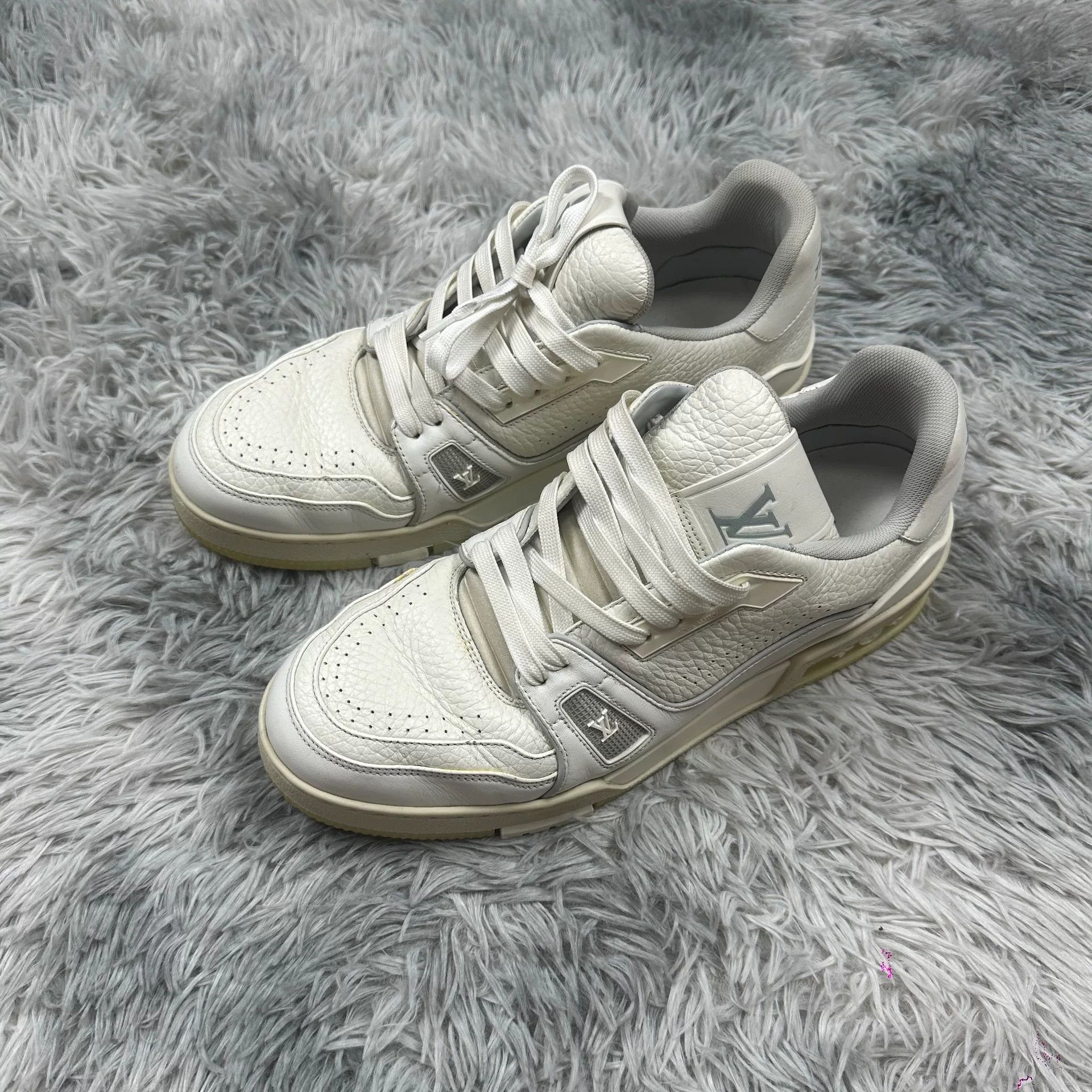 Louis Vuitton Louis Vuitton White Designer Casual Size US S / EU 44-46 / 1 - 1 Thumbnail