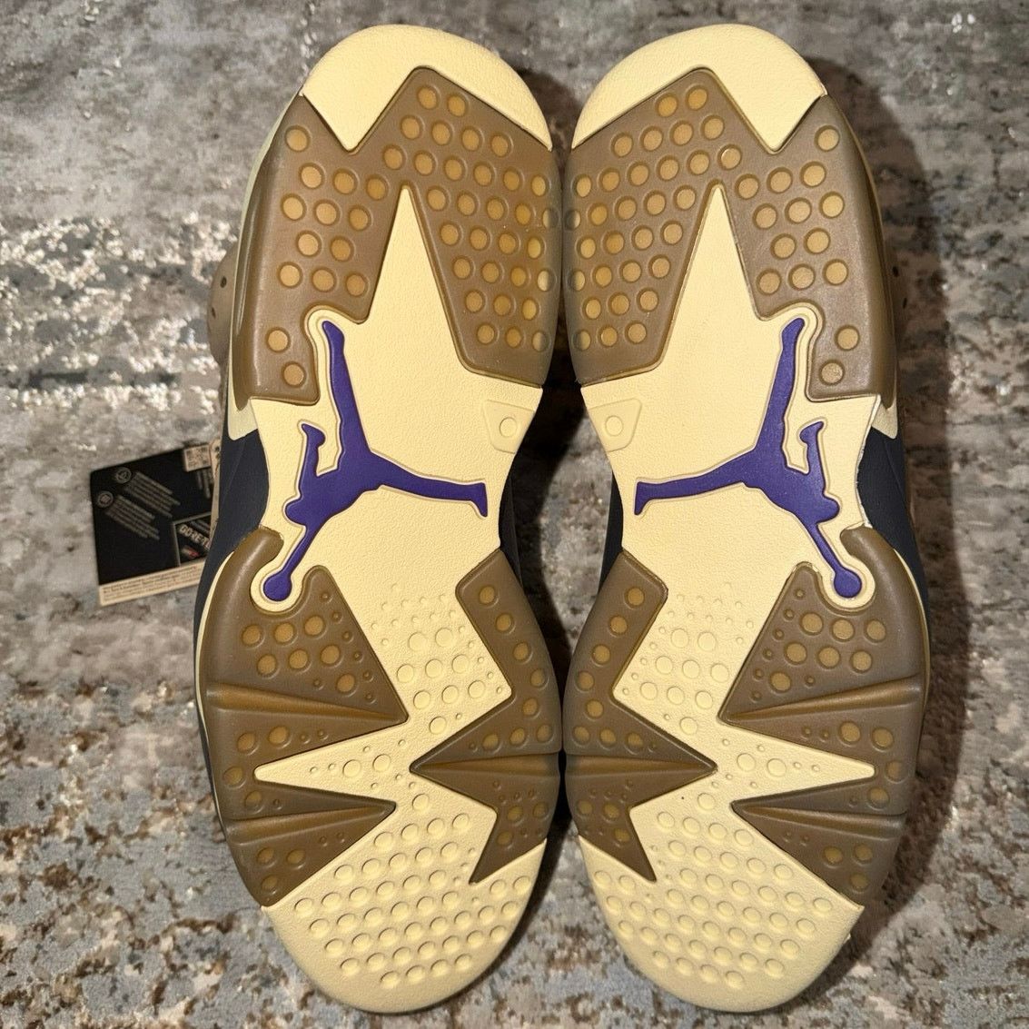 Nike Jordan 6 Gore-Tex Brown Kelp Women’s 12/ Mens 10.5 Brand New Size US 12 / IT 42 - 8 Thumbnail