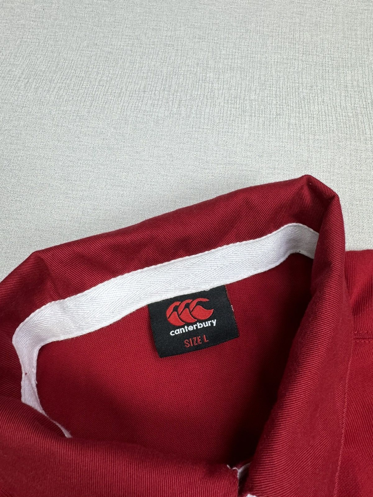Vintage Men’s Canterbury England O2 Long Sleeve Rugby Shirt size L Size US L / EU 52-54 / 3 - 3 Thumbnail