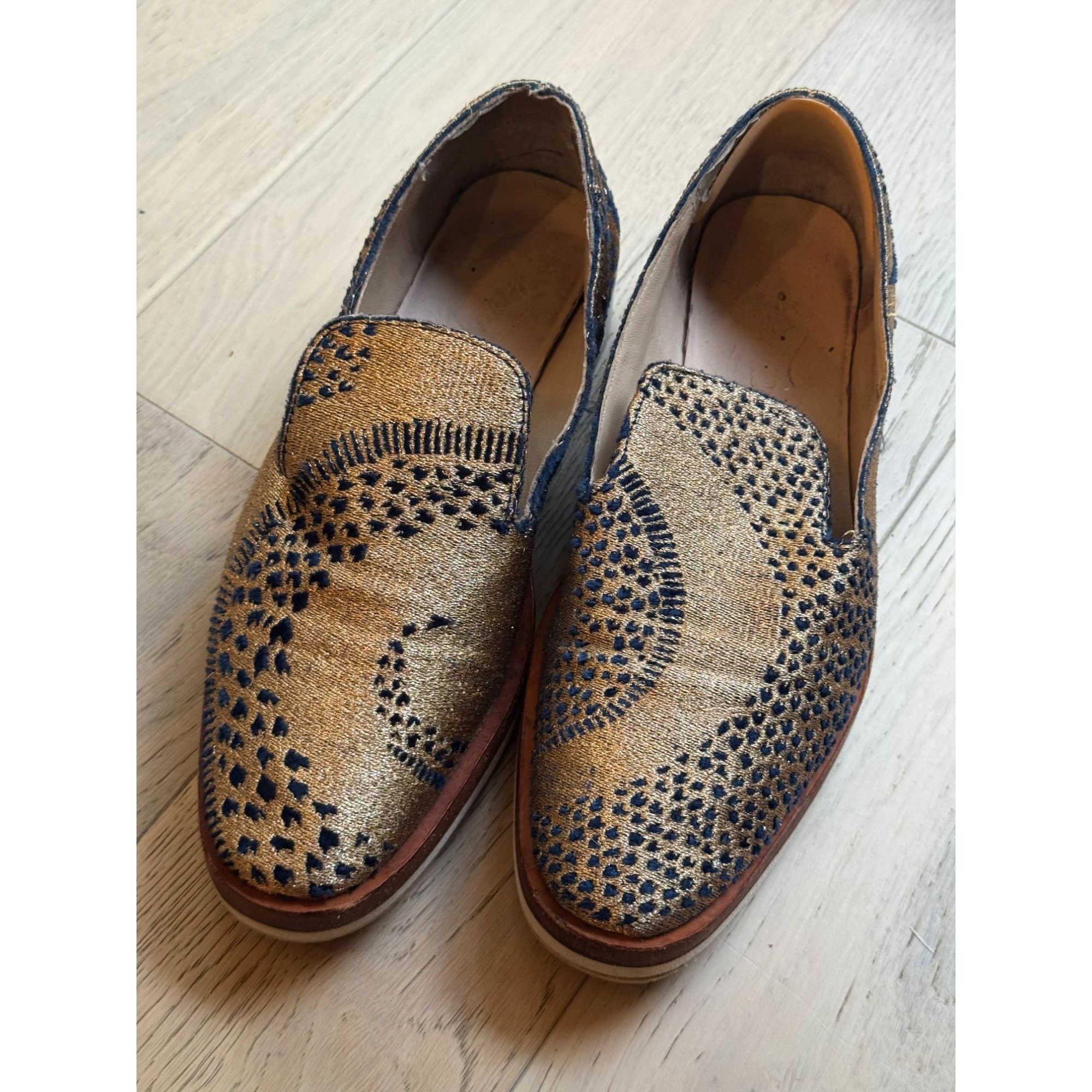 Free People Free People Gold Navy Textile Loafers Sz 7 37 Slip-On Leathe Size US 7 / IT 37 - 1 Thumbnail