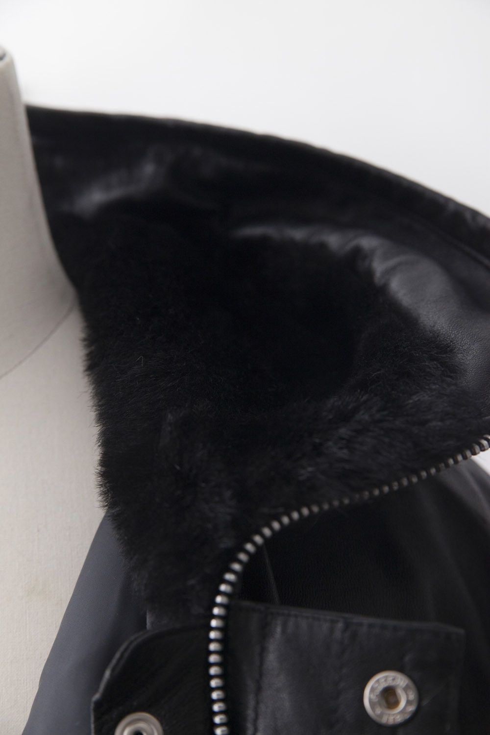 Helmut Lang AW98 leather puffer N-3B parka Size US M / EU 48-50 / 2 - 10 Thumbnail