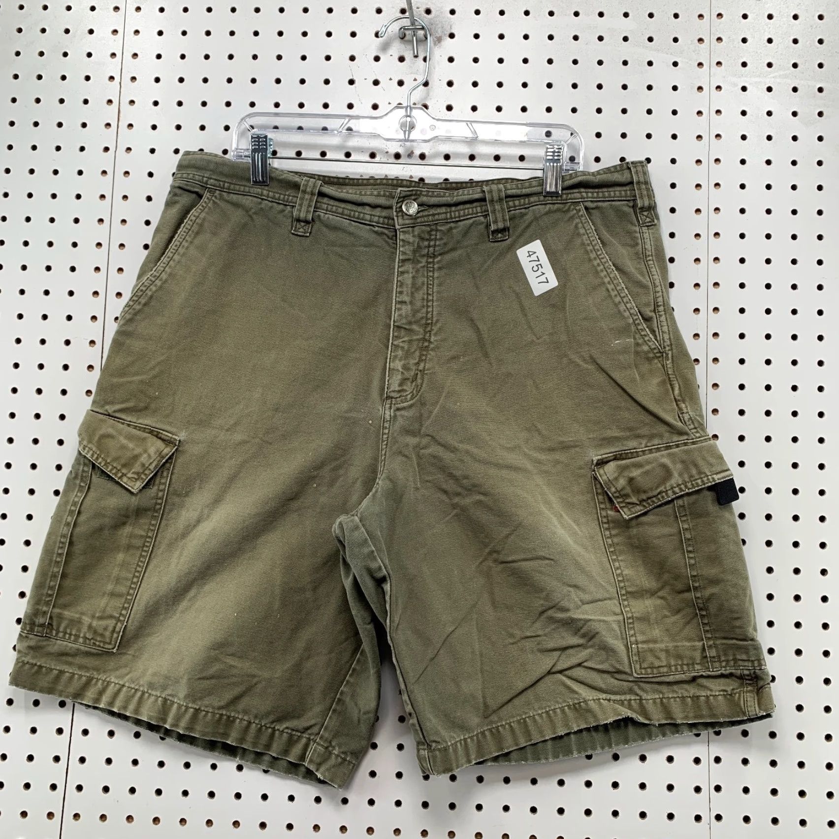 The North Face VINTAGE The North Face Cargo Shorts Mens 38 Faded Olive Green Outdoor 37x11.5 Size US 38 / EU 54 - 2 Thumbnail