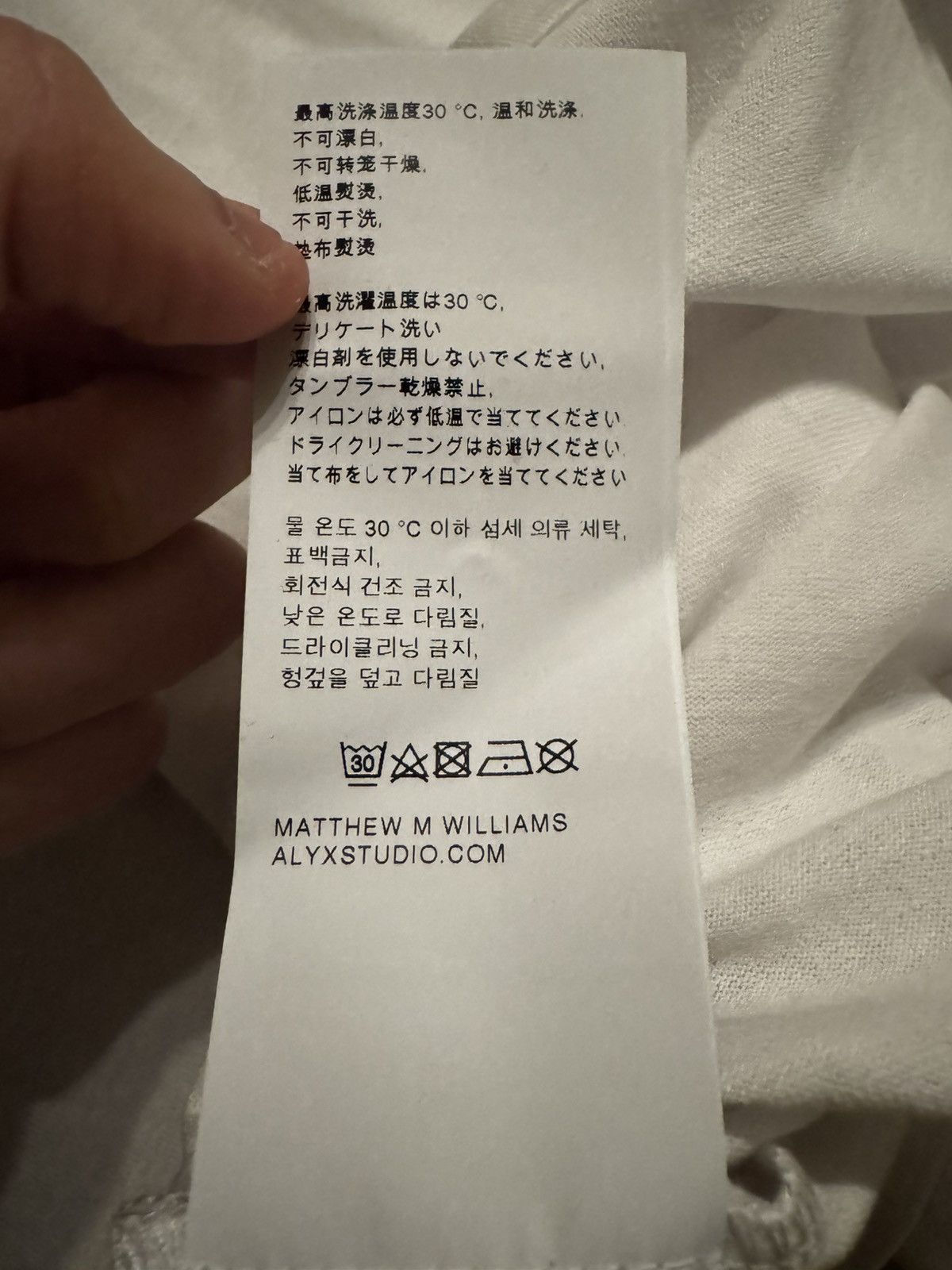 1017 ALYX 9SM Alyx 1017 Logo T-shirt Size US L / EU 52-54 / 3 - 10 Thumbnail