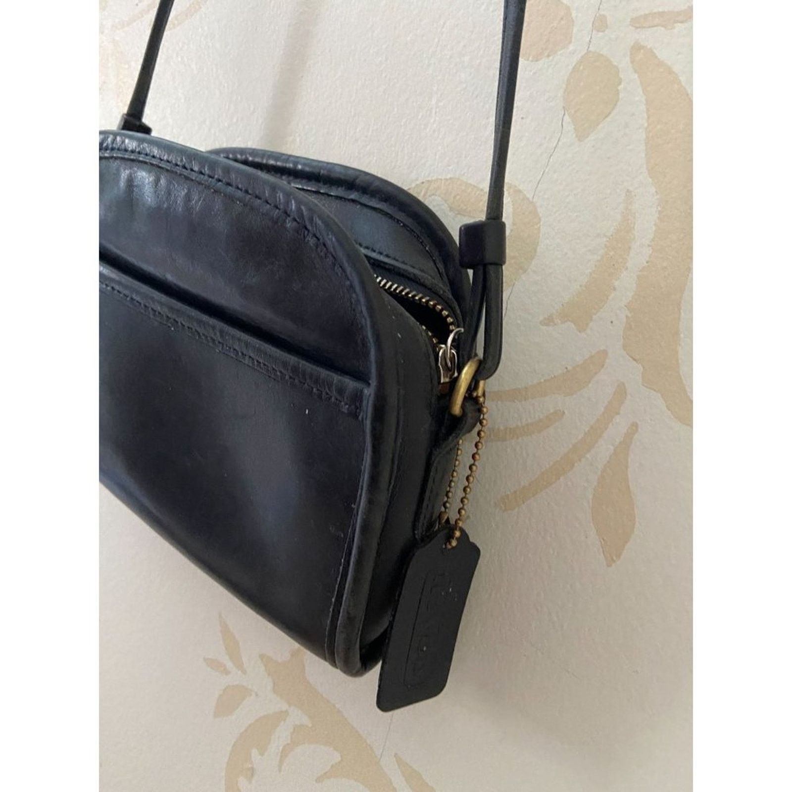 Coach Coach Leather Crossbody Black Handbag Bag Size ONE SIZE - 5 Thumbnail