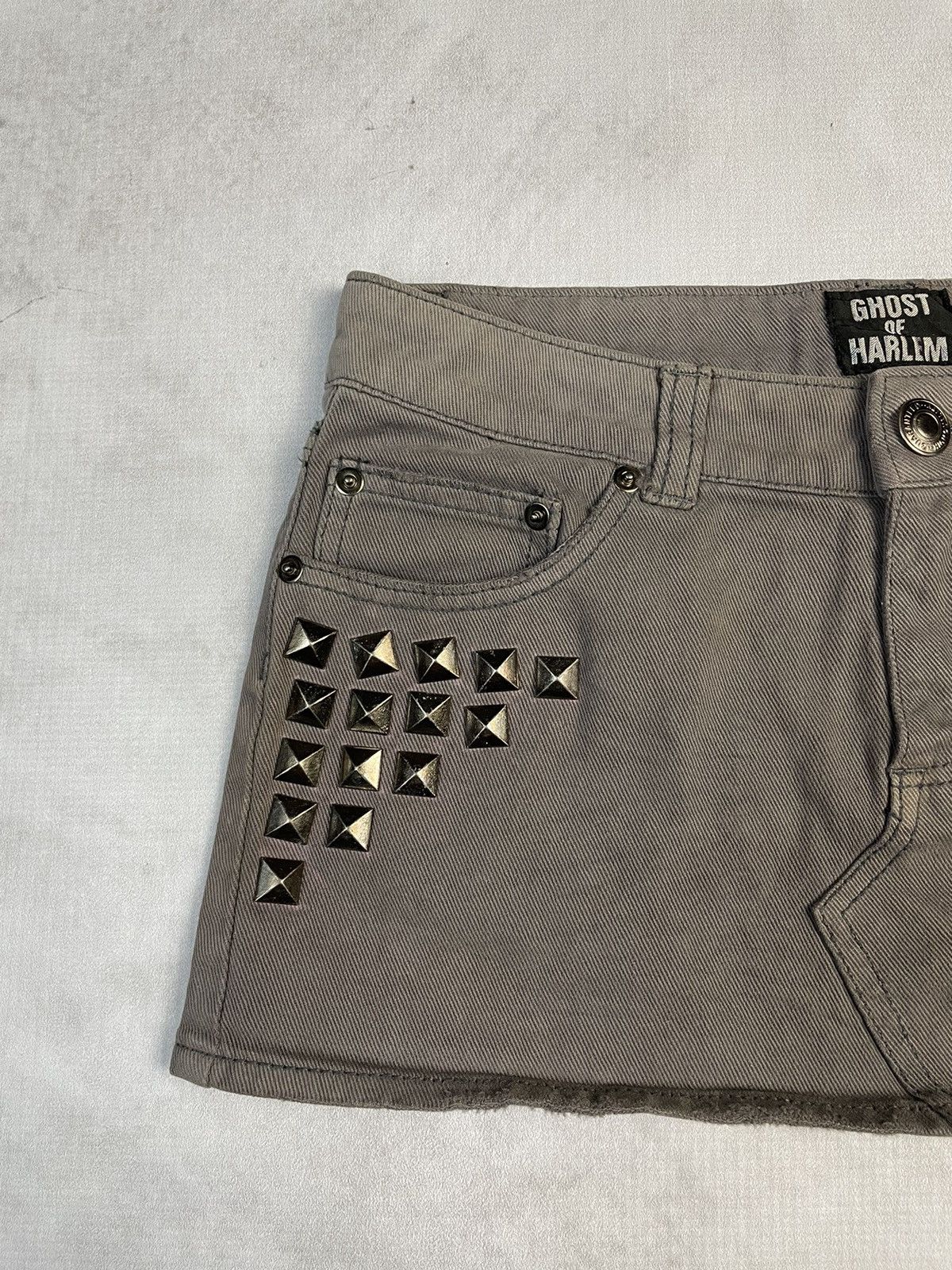 Japanese Brand Y2k Ghost of Harlem Studded Mini Skirt Gyaru Gal Punk Grunge Size 26" / US 2 / IT 38 - 2 Thumbnail
