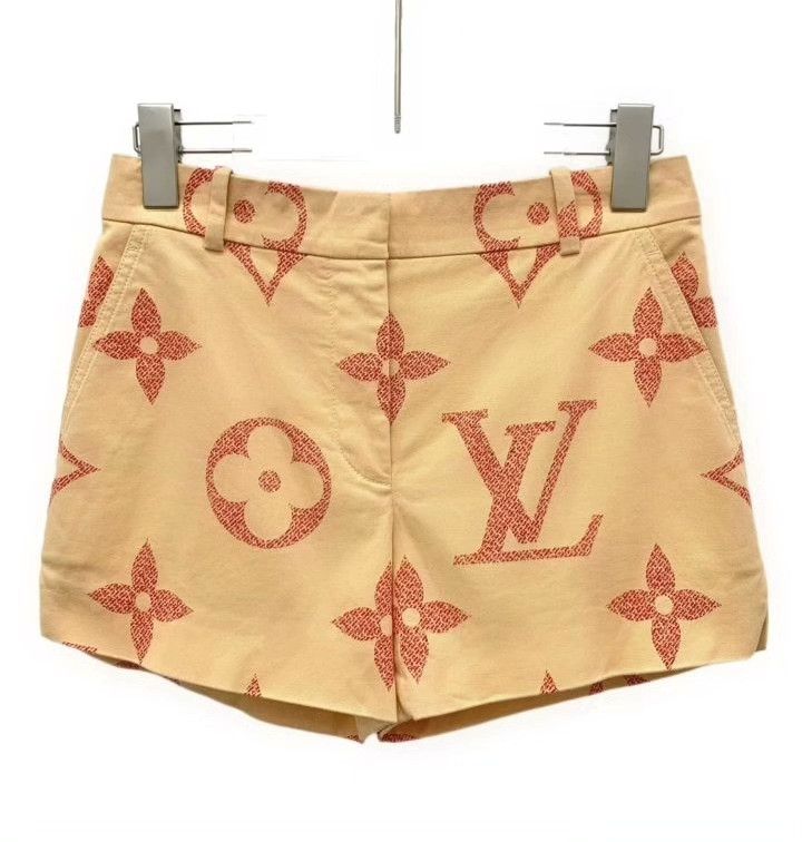 Louis Vuitton Louis Vuitton Orange Logo Print Cotton Shorts Size 26" / US 2 / IT 38 - 1 Thumbnail