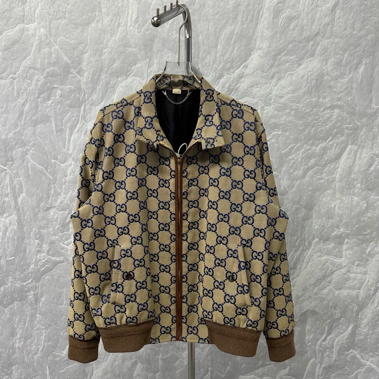 blue floral logo collar jacket by Gucci