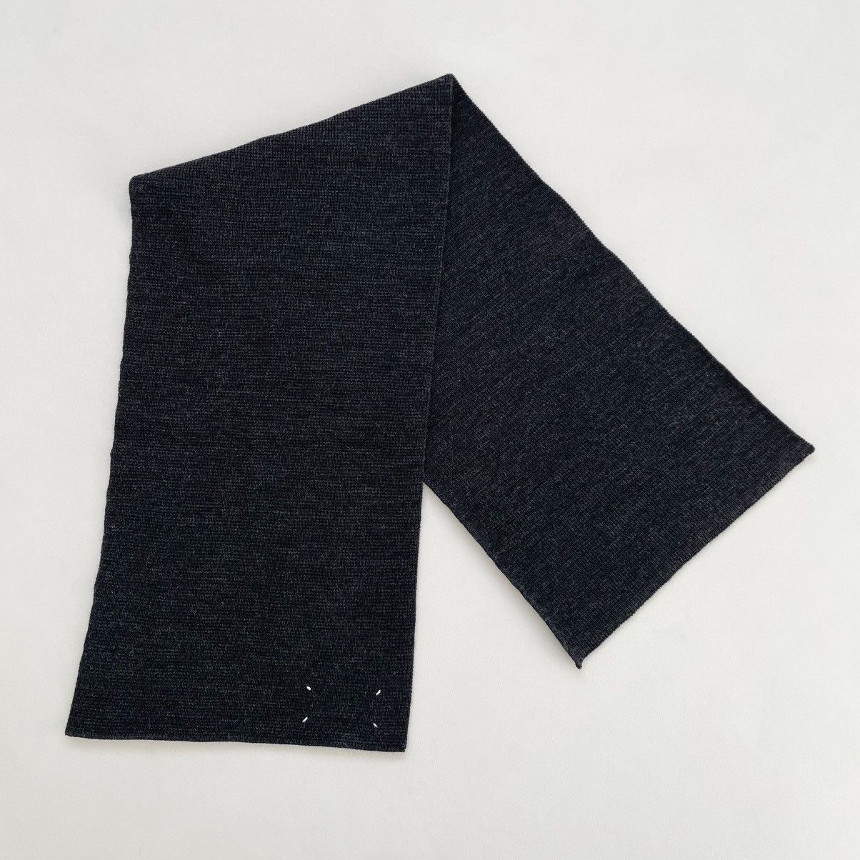 Maison Margiela A/W 2000 Waffle Weave Gray Wool Scarf Size ONE SIZE - 5 Thumbnail