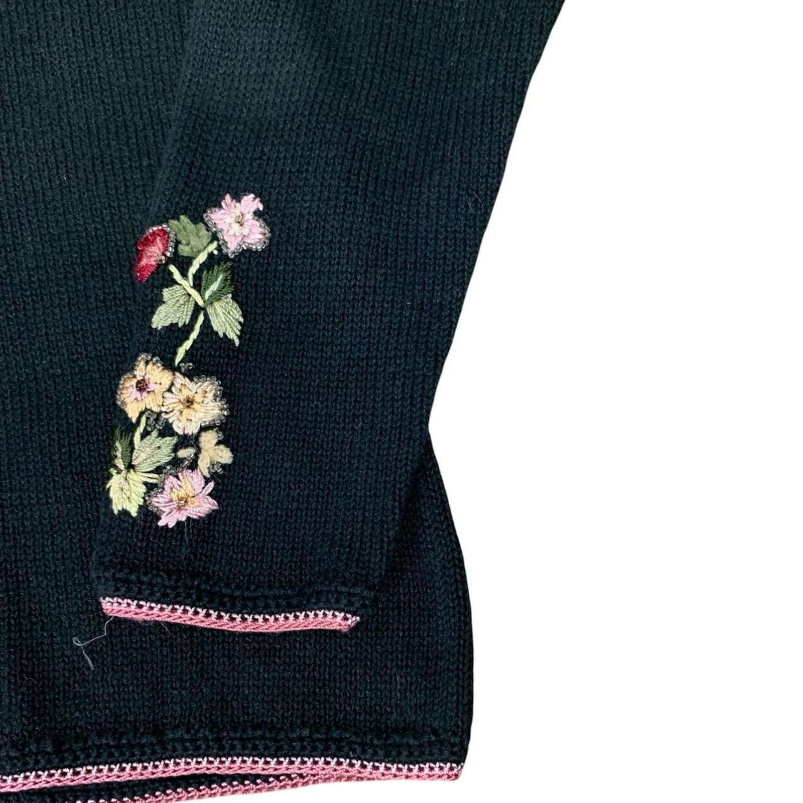 Vintage Vintage Knit Floral Embroidered Cardigan Sweater Size M / US 6-8 / IT 42-44 - 5 Thumbnail