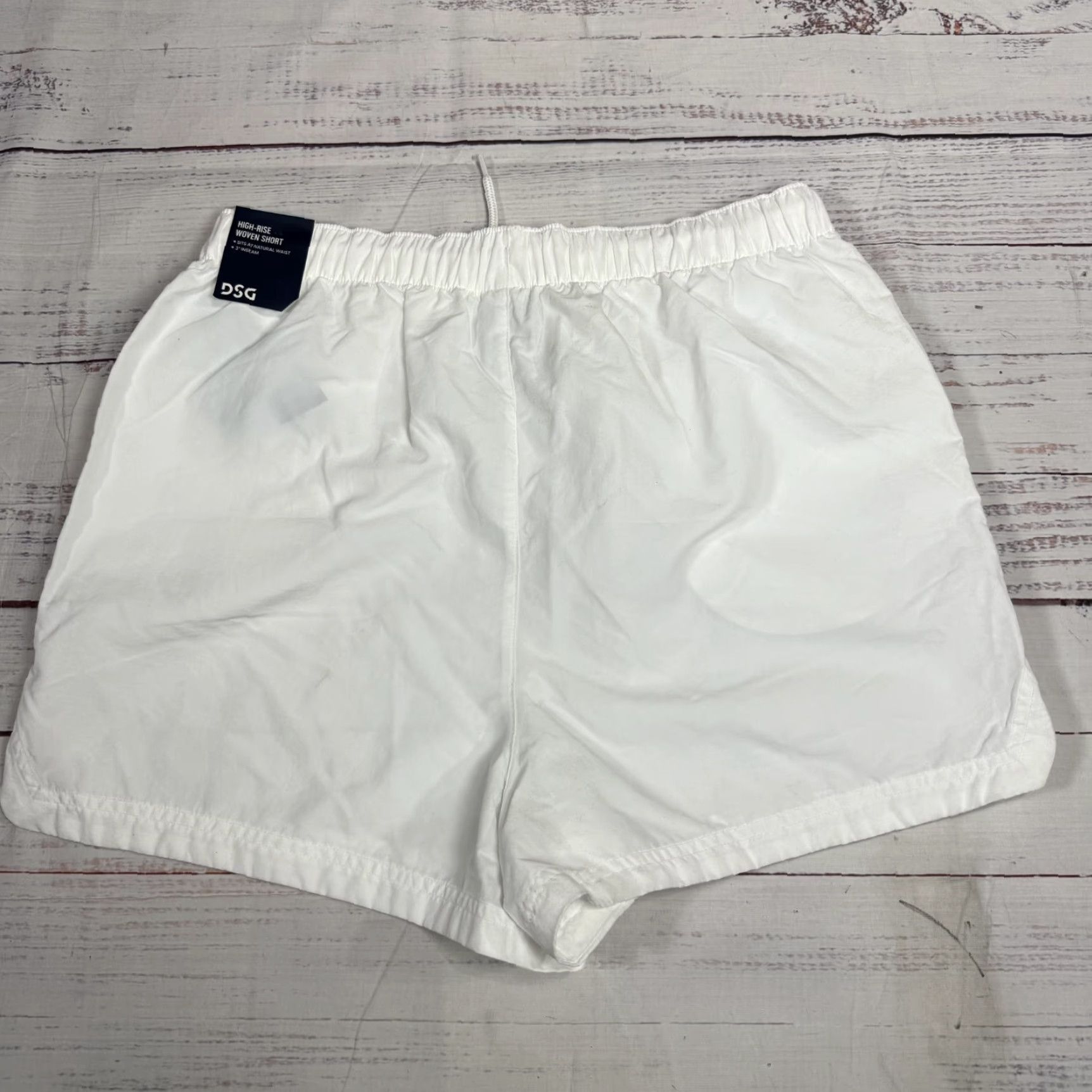 Vintage DSG Women's Notched Woven Short White Active High Rise Water Repellent M New Size 32" / US 10 / IT 46 - 7 Thumbnail