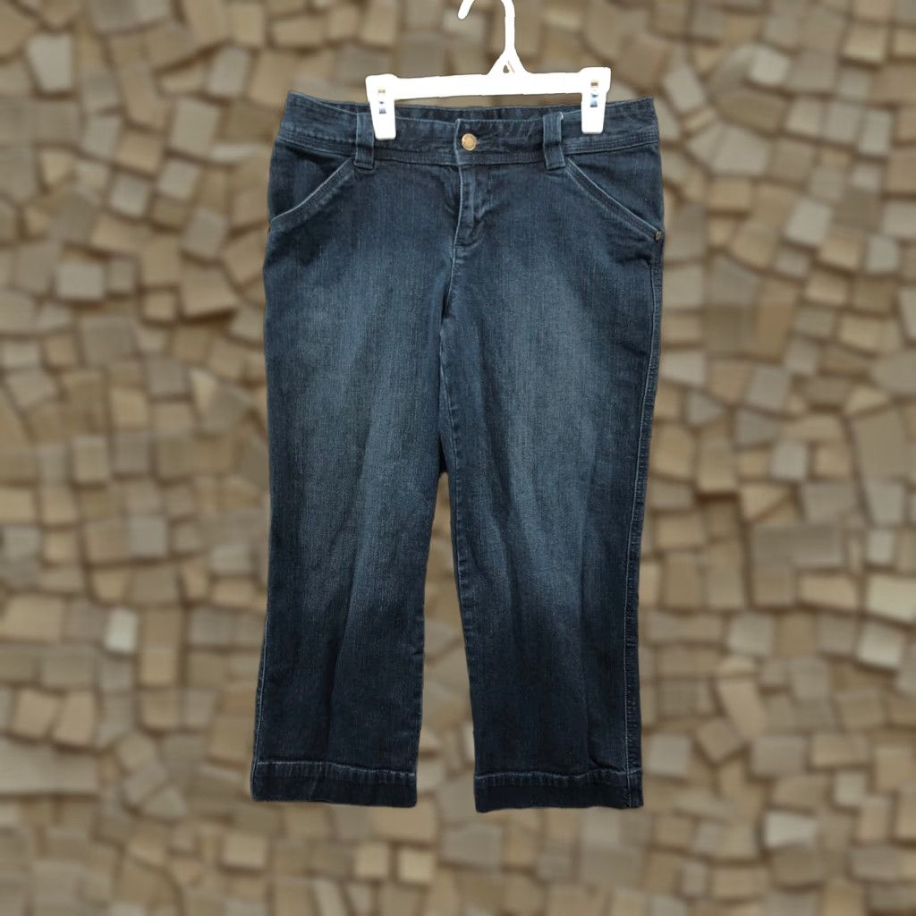 Vintage Woolrich Jeans Capri Women Regular Denim Blue 28 4 Mid Rise 5-Pocket Distressed No Vintage No Size 27" / US 4 / IT 40 - 1 Thumbnail