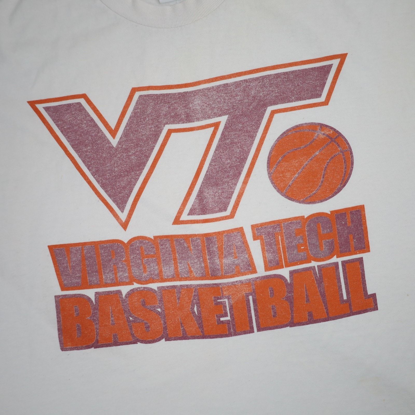 NCAA × Vintage Vintage Virginia Tech Basketball Graphic T Shirt Size US XL / EU 56 / 4 - 4 Thumbnail