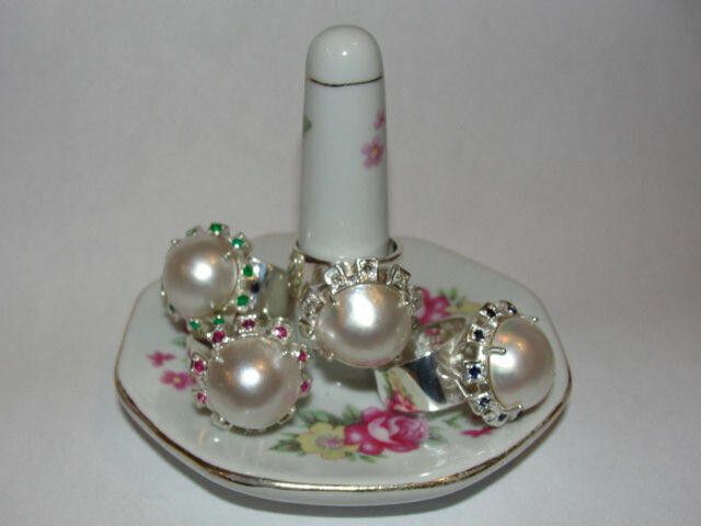Designer Silver Mabe Pearl and Emerald Cocktail Ring Alberto Juan Size ONE SIZE - 5 Thumbnail
