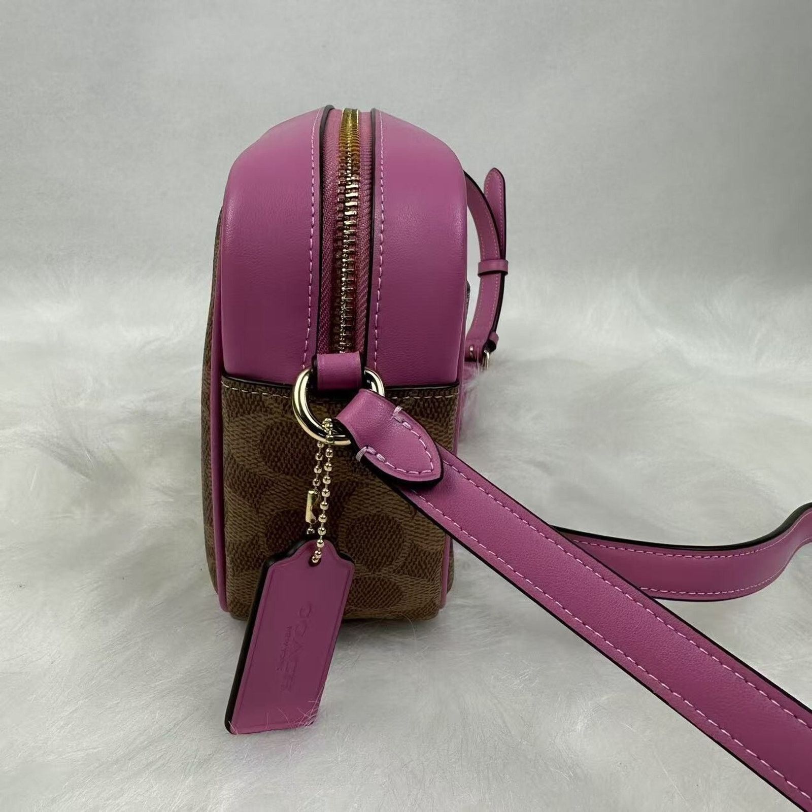 Coach COACH Jamie Camera Crossbody Bag In Sig Canvas Tan/Fuchsia Size ONE SIZE - 2 Thumbnail