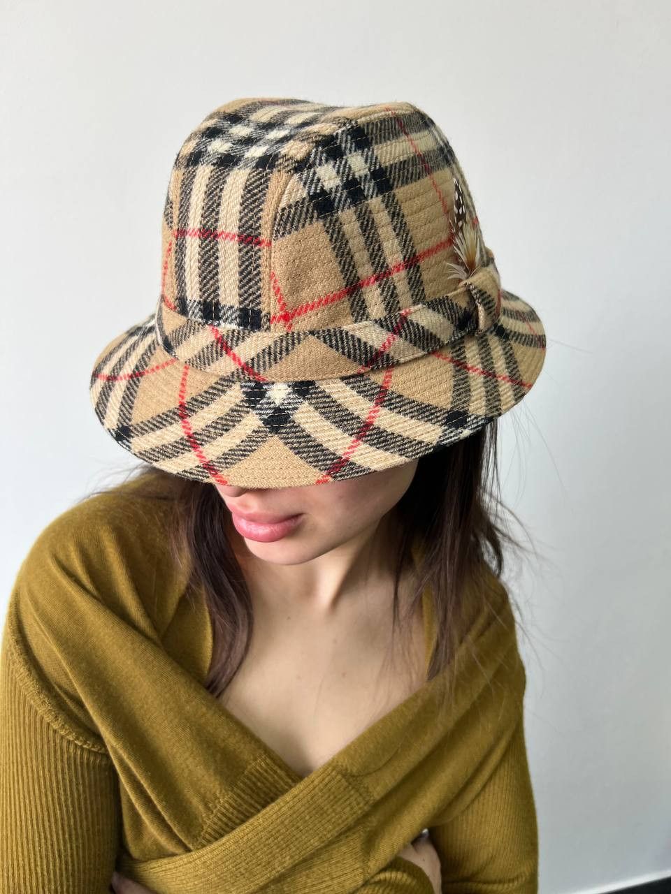 Burberry Burberrys Vintage Nova Check Wool Hat with a feather Size ONE SIZE - 2 Thumbnail