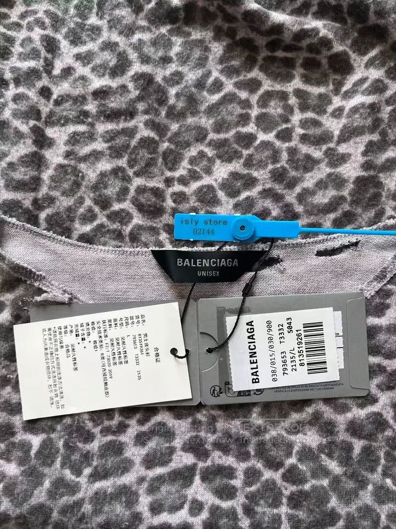 Balenciaga Balenciaga Animal Print Full Print Round Neck Long Sleeve Size US L / EU 52-54 / 3 - 3 Thumbnail