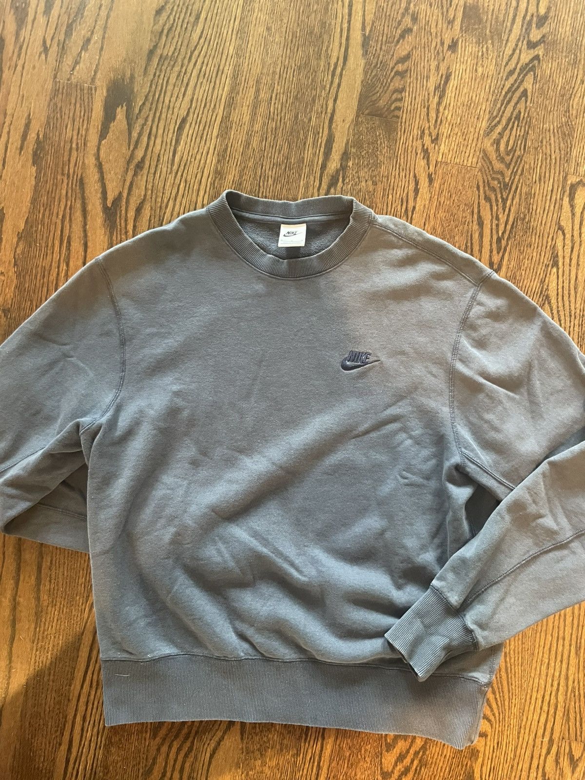 Nike Nike navy/obsidian crew neck size medium Size US M / EU 48-50 / 2 - 1 Thumbnail