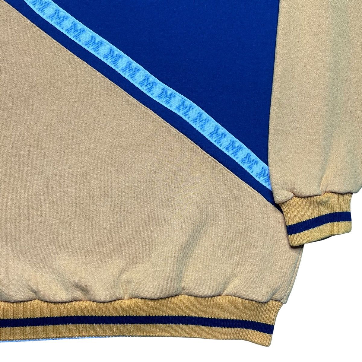 NCAA × Vintage 90s NCAA Michigan Wolverines Shield Conic Sweatshirt Size US XL / EU 56 / 4 - 21 Thumbnail