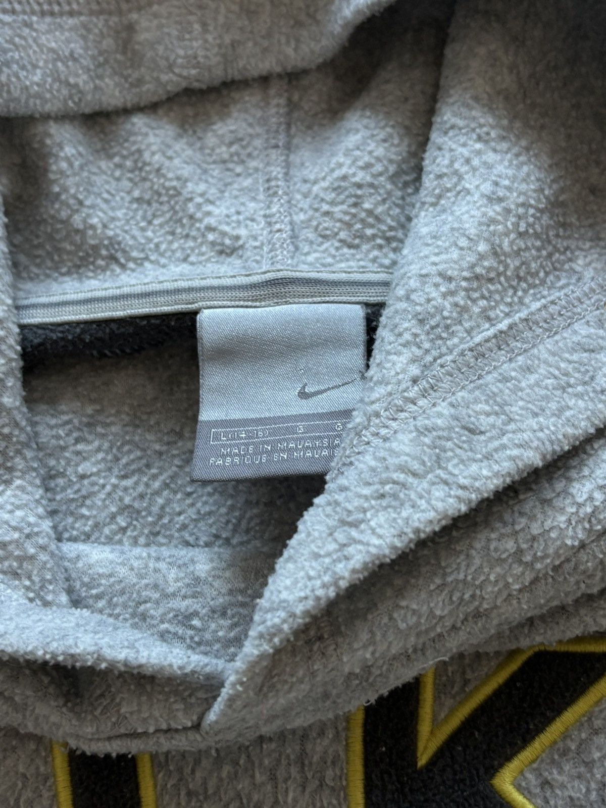 Nike 90s Nike Vintage Spellout Logo Teddy Fleece Hoodie Rare Y2K Size US S / EU 44-46 / 1 - 6 Thumbnail