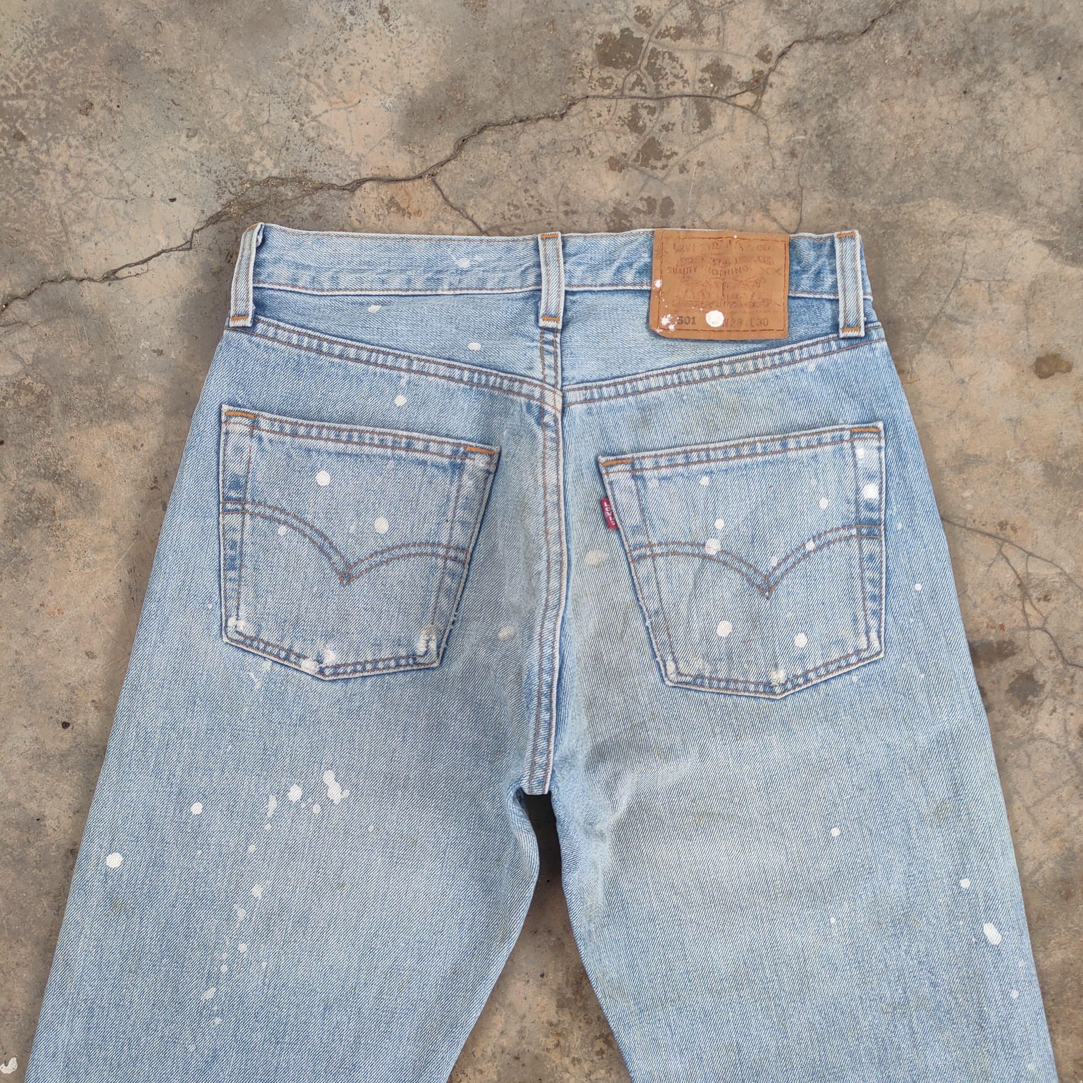 Levi's Vintage Clothing W28 VINTAGE LEVI'S 501 00' PAINT FADED JEANS DENIM PANTS Size US 28 / EU 44 - 13 Thumbnail