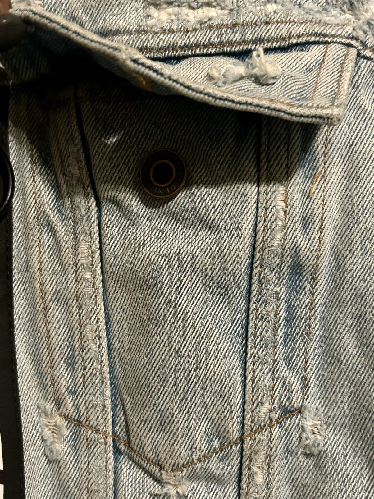 Off-White Off White Denim Distressed Light jean jacket Size S / US 4 / IT 40 - 6 Thumbnail