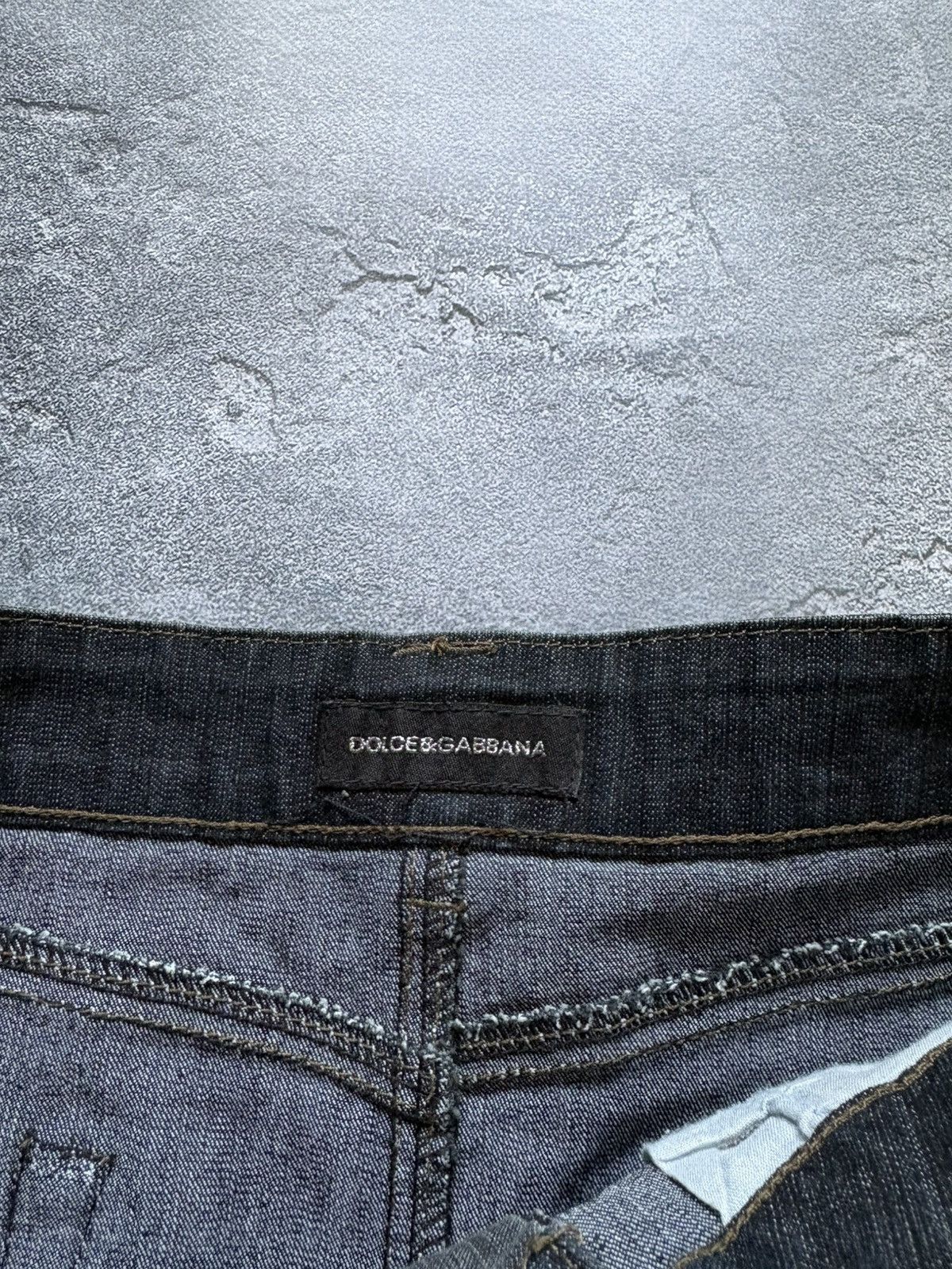 Dolce & Gabbana Dolce&Gabbana Y2K DG Logo Gothic Grunge Wash Denim Skirt Size 26" / US 2 / IT 38 - 9 Thumbnail