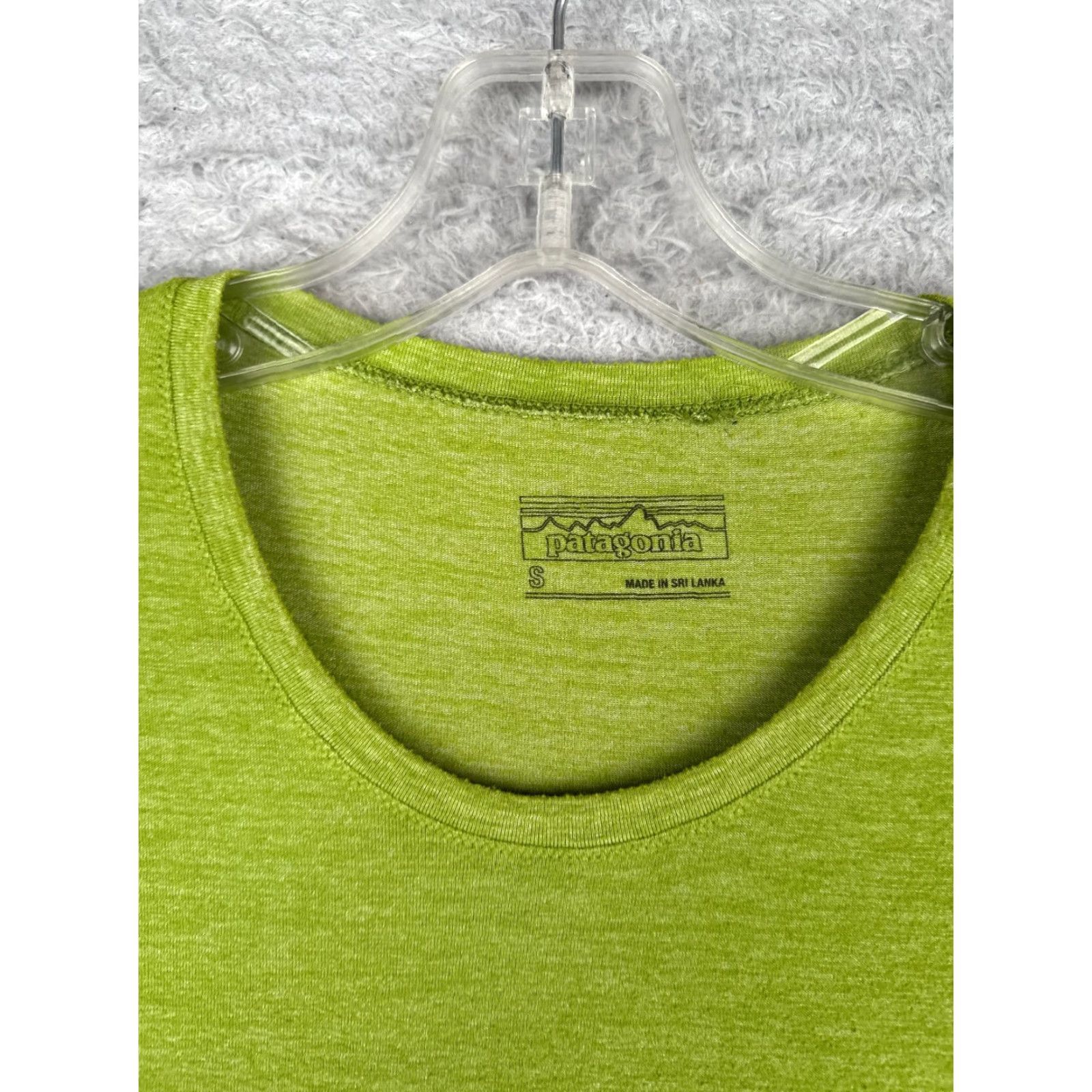 Patagonia Patagonia Shirt Women S Green Short Sleeve Crew Neck Nylon Blend Glorya Tee Size S / US 4 / IT 40 - 6 Thumbnail