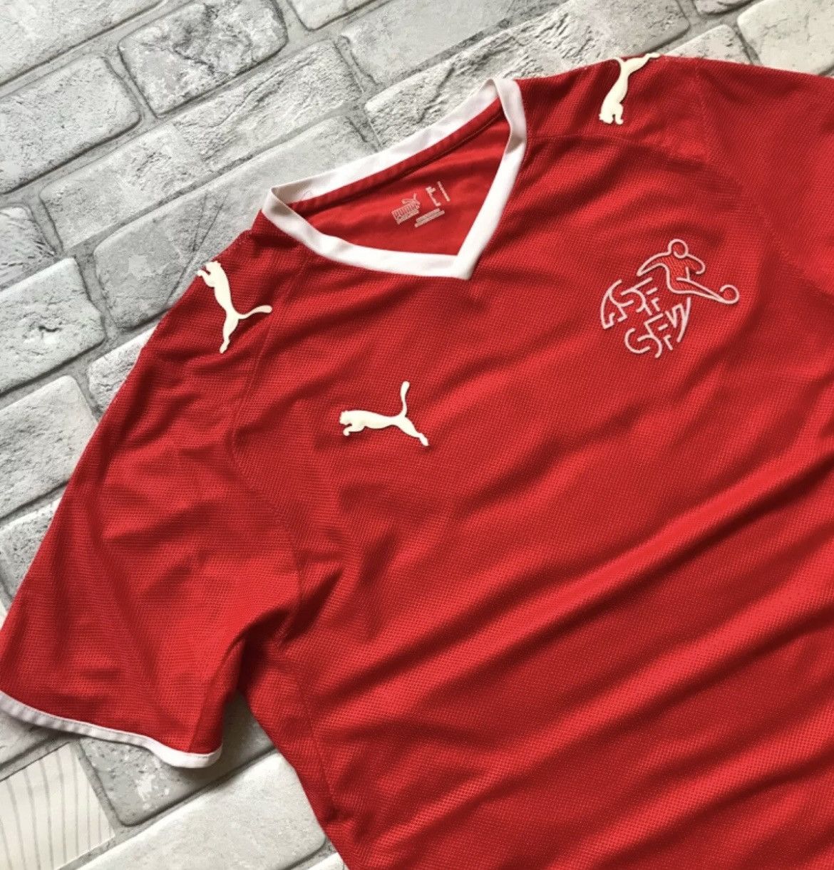 Puma × Vintage Mens T Shirt Jersey Puma Switzerland Size S Size US S / EU 44-46 / 1 - 3 Thumbnail