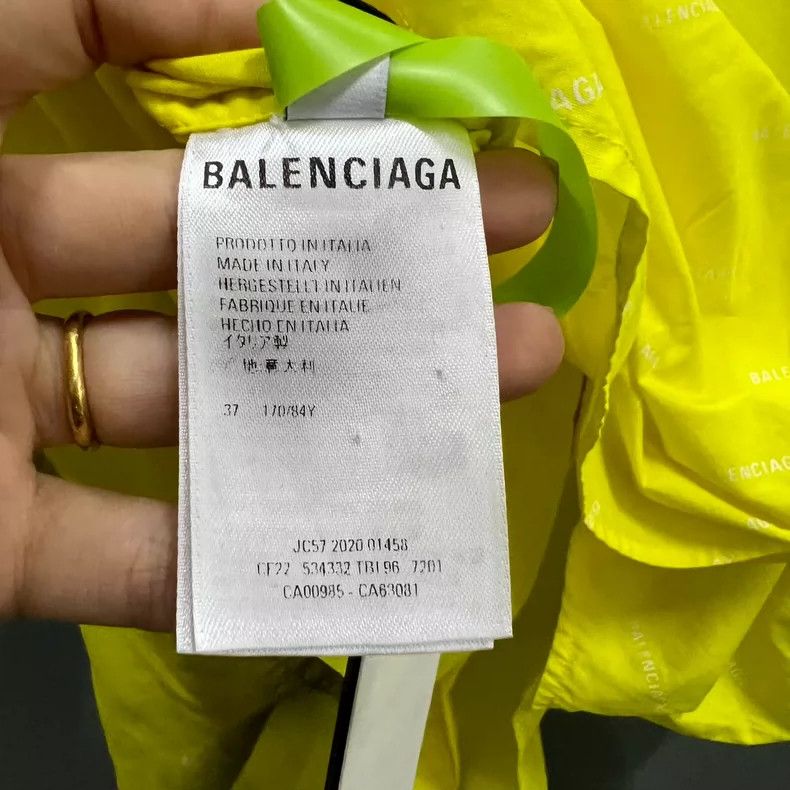 Balenciaga Balenciaga size 37 All-printed bullet screen logo short-sl Size US XS / EU 42 / 0 - 5 Thumbnail