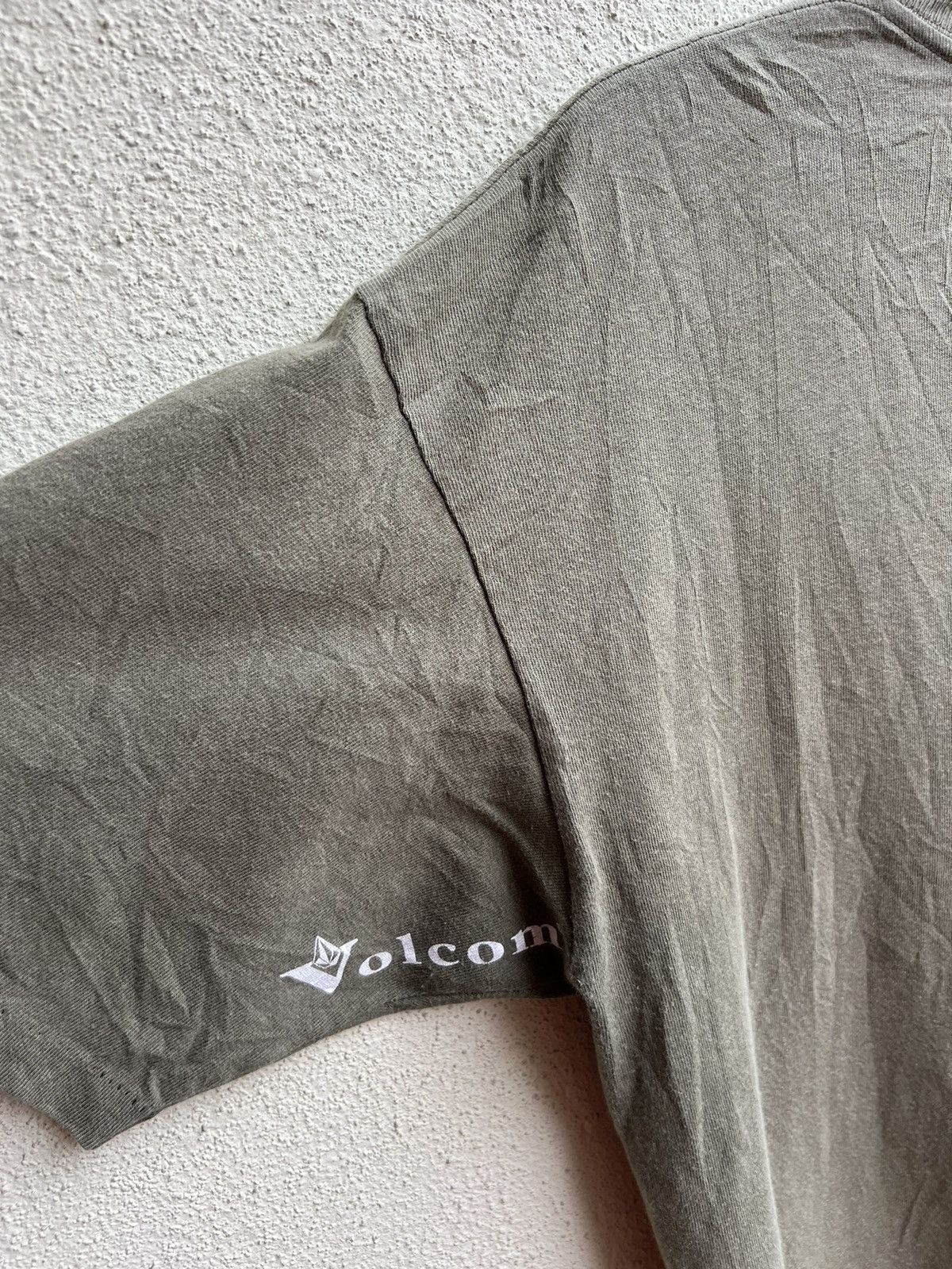 Vintage 90s Volcom Stone YouthAgainstEstablisment Sun Fade t shirt Size US L / EU 52-54 / 3 - 16 Thumbnail