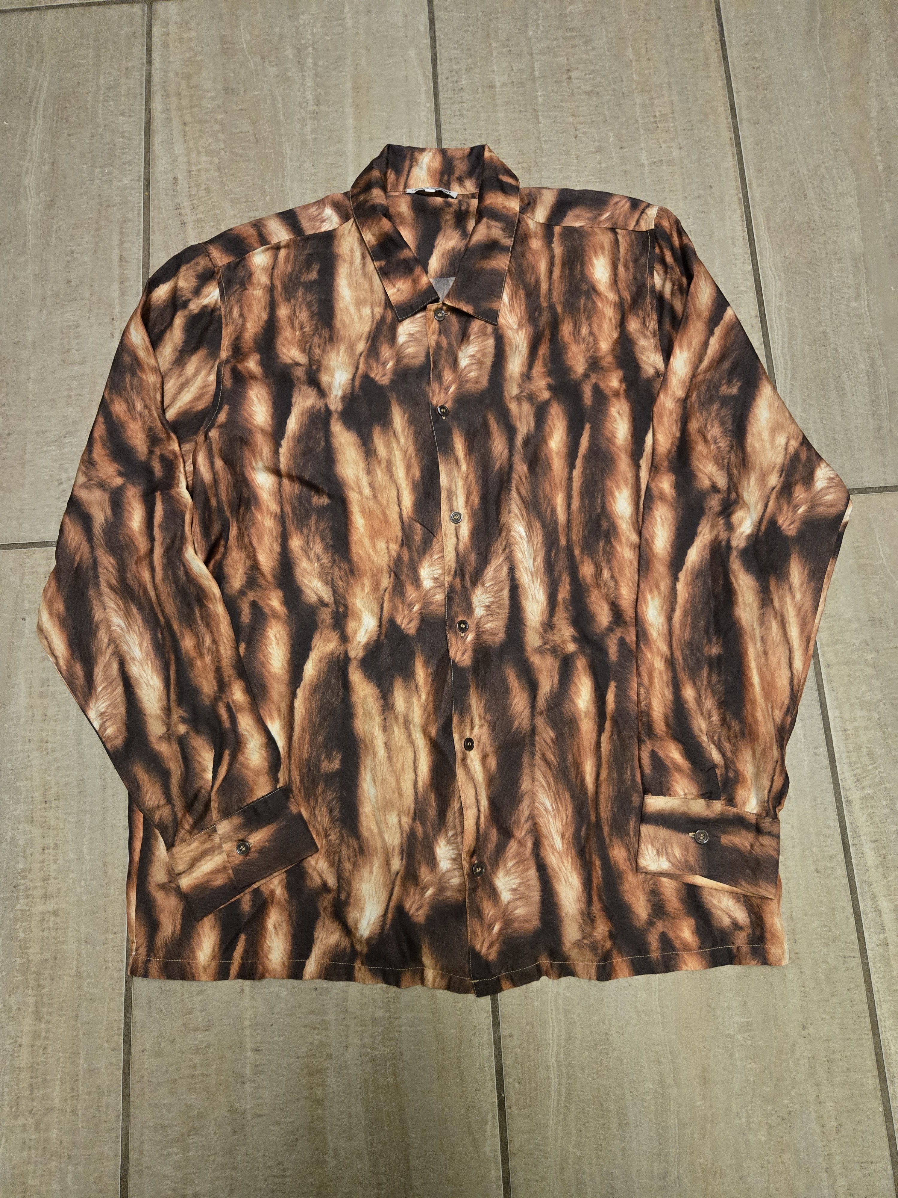 Opening Ceremony OPENING CEREMONY Men’s Large Silk Button Down Shirt Faux Fur Size US L / EU 52-54 / 3 - 1 Thumbnail
