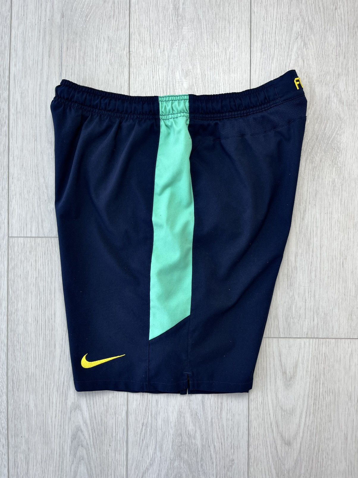 Nike Nike Barcelona Soccer Shorts Football Blokecore Y2K Messi Size US 30 / EU 46 - 3 Thumbnail