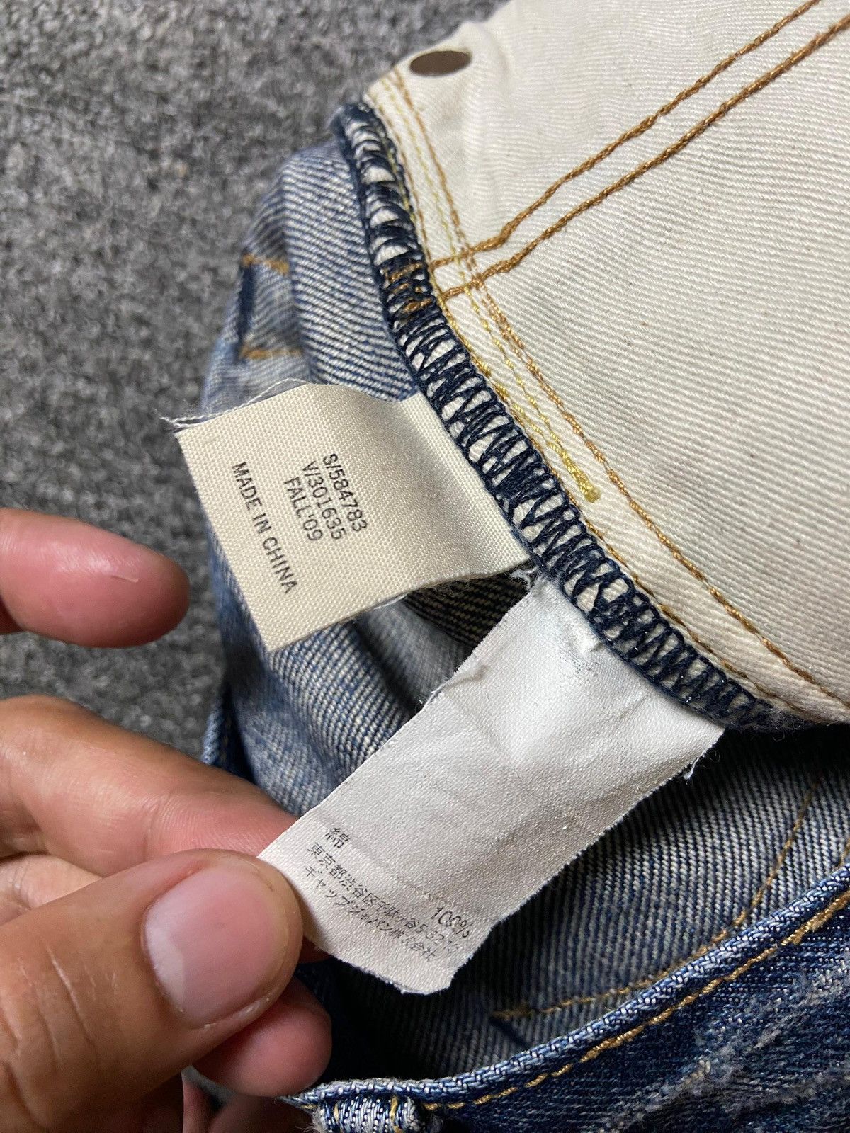 Gap × Vintage GAP 1969 Slim Fit Bootcut Ripped Jeans (123) Size US 30 / EU 46 - 2 Thumbnail