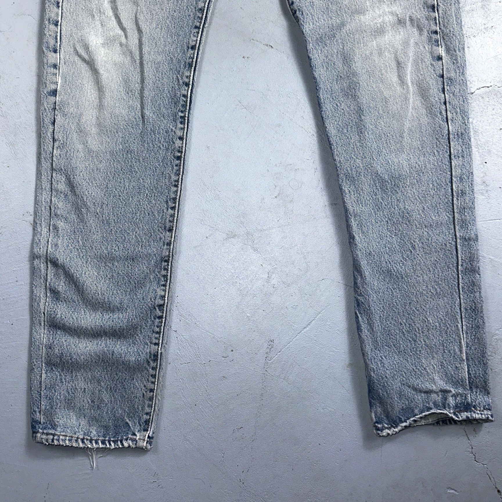 Levi's VINTAGE Levi's 501 Jeans Men 33x30 Straight Leg 80s Blue Denim Mid Rise Comfort 90s Size US 33 - 3 Thumbnail