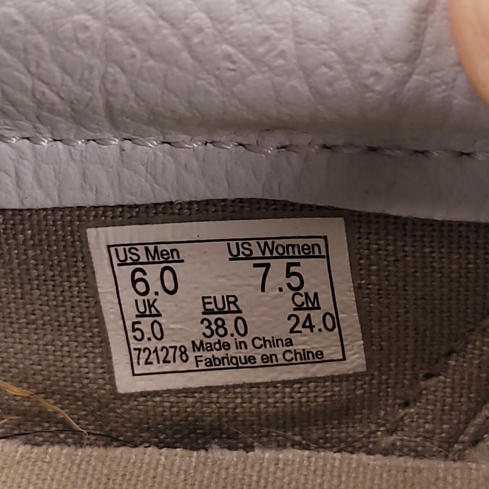 Vans Vans Off the Wall Athletic Shoe Women Size 7.5 721278 Silver Size US 7.5 / IT 37.5 - 9 Thumbnail