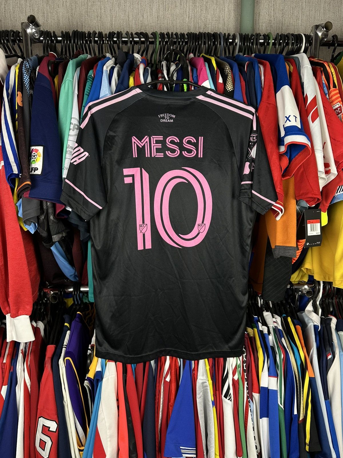 Other Inter Miami Messi #10 football shirt soccer jersey Size US M / EU 48-50 / 2 - 2 Thumbnail