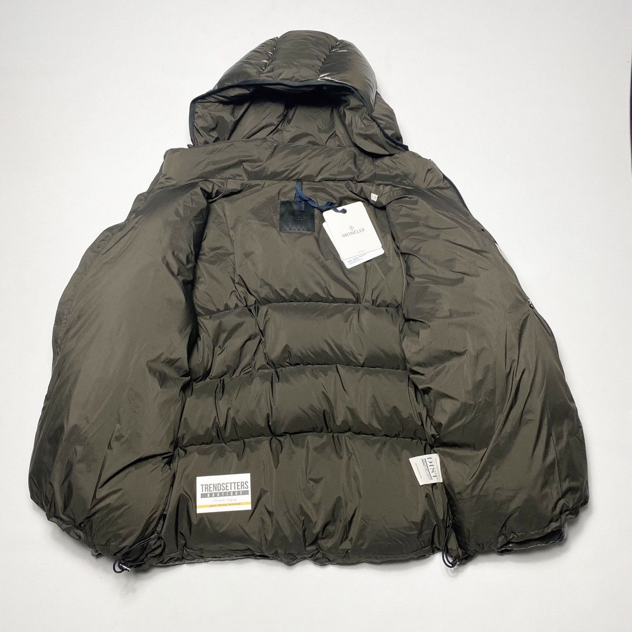 Moncler Moncler Size 3 M L brown khaki green mens puffer jacket down Size US L / EU 52-54 / 3 - 7 Thumbnail