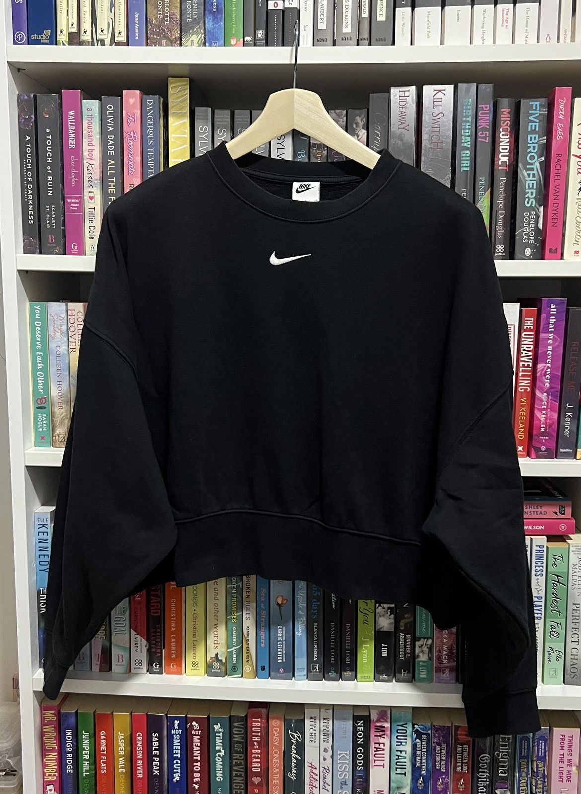 Nike Nike Centre Swoosh Crop Top Sweatshirt Size US L / EU 52-54 / 3 - 1 Thumbnail