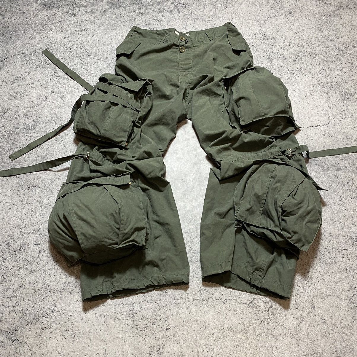 パンツ Junya Watanabe Bontage Pants archive Junya Watanabe Spring 2003 black bondage parachute pants