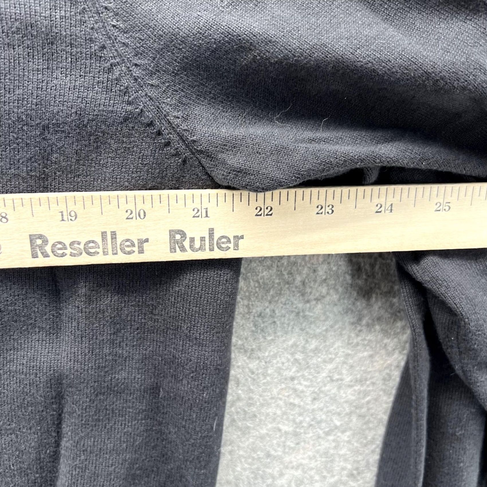 Tommy Hilfiger Tommy Hilfiger Sweater Men Large Adult Black Pullover Crewneck Sweatshirt, Regular Fit, Logo, All Seasons, Cotton, Fleece, Long Sleeve, Button Front Size US L / EU 52-54 / 3 - 5 Thumbnail
