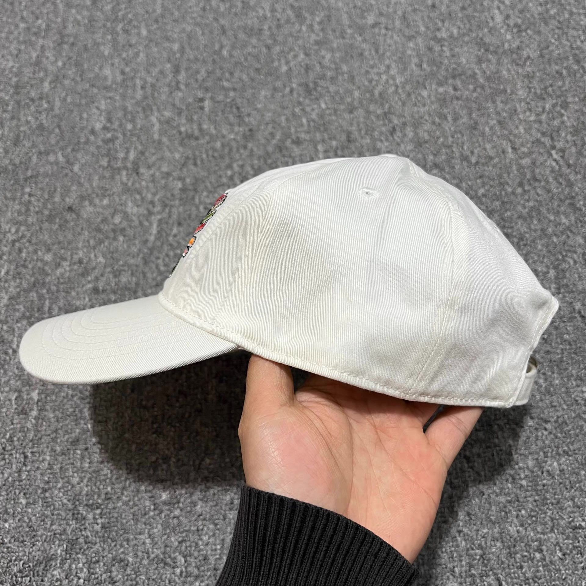 Cross Colours Cross Colours Embroidered Curved Brim Baseball Cap Q7 Size ONE SIZE - 7 Thumbnail