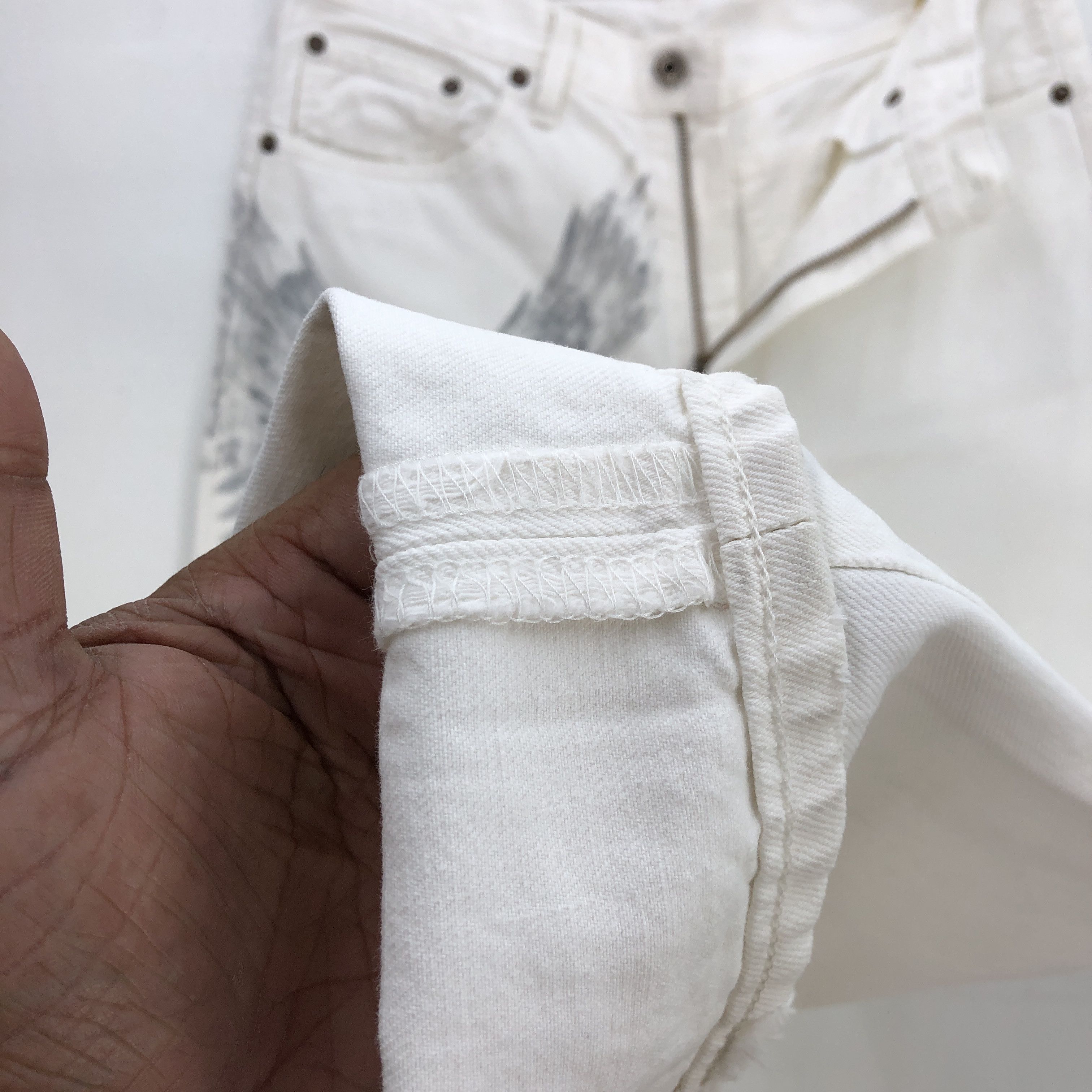 Levi's Rare Vintage Levis Jeans Printed Phoenix Levi's White Denim Size US 30 / EU 46 - 8 Thumbnail
