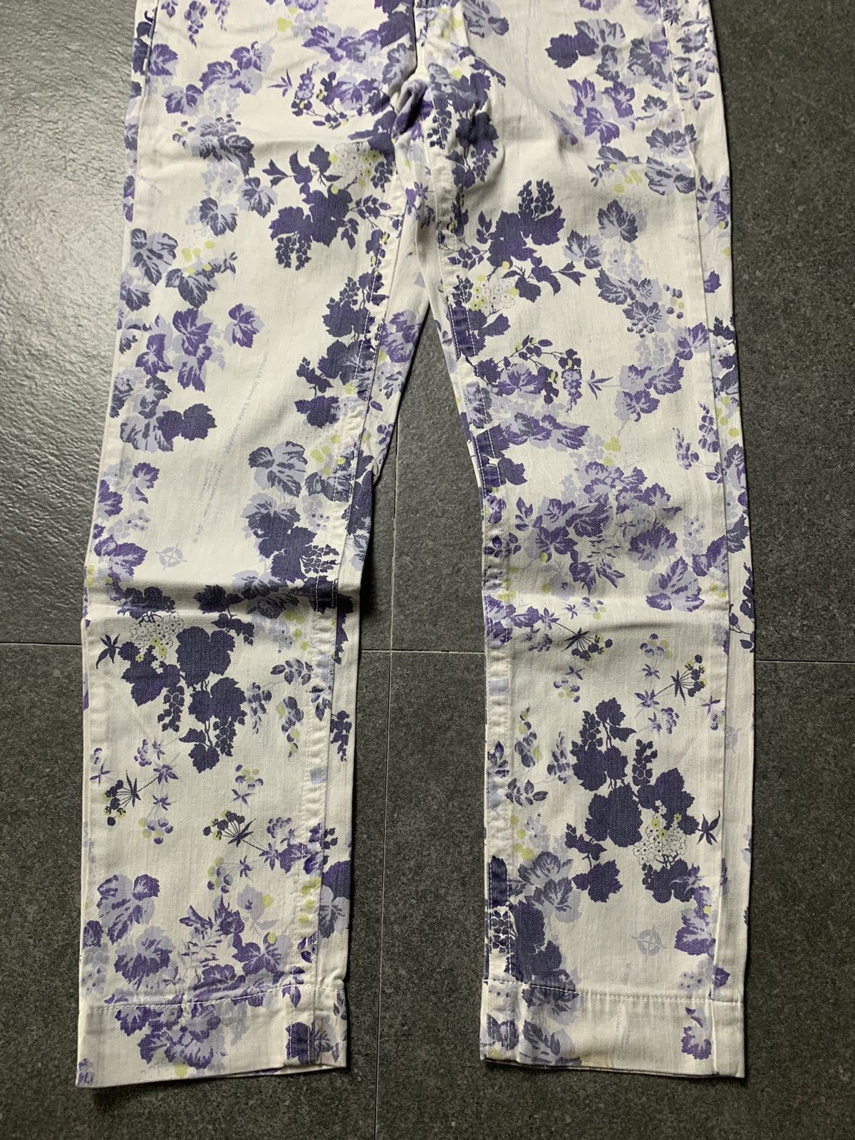Marithe + Francois Girbaud 2000s Le Casual De Marithe Francois Girbaud Floral Pants Size 30" / US 8 / IT 44 - 4 Thumbnail