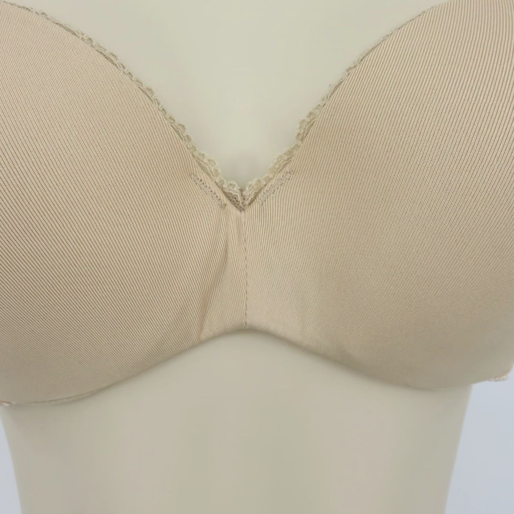 Vintage **Lily of France 34B Underwire Padded Strapless Solid Beige Bra** User: **Lily of France 34B Solid Beige Underwire Padded Strapless Bra** Size ONE SIZE - 3 Thumbnail