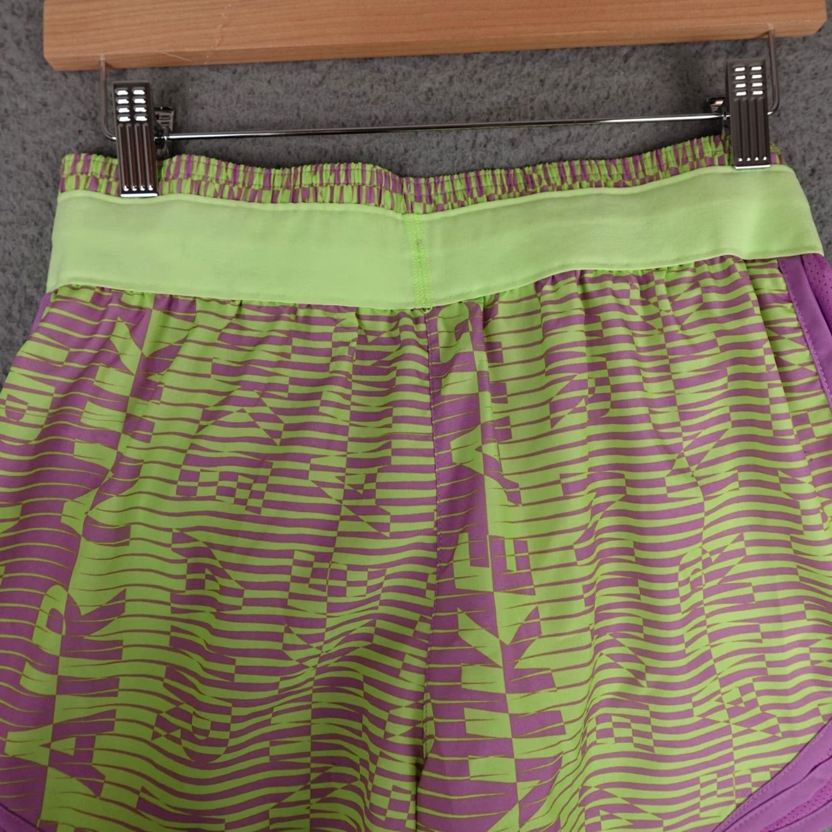 Nike Nike Shorts Womens Small Green Pink Running Athletic Neon Lightweight NWT Size 28" / US 6 / IT 42 - 5 Thumbnail