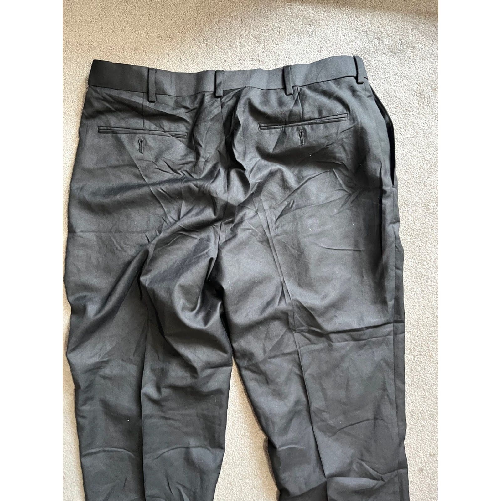 Croft & Barrow Croft & Barrow Pants Mens 36x29 Black Relaxed Fit Pleated Front Trousers Solid Pants Men 36 Black Relaxed Pockets Khakis 90s? Size US 36 / EU 52 - 4 Thumbnail