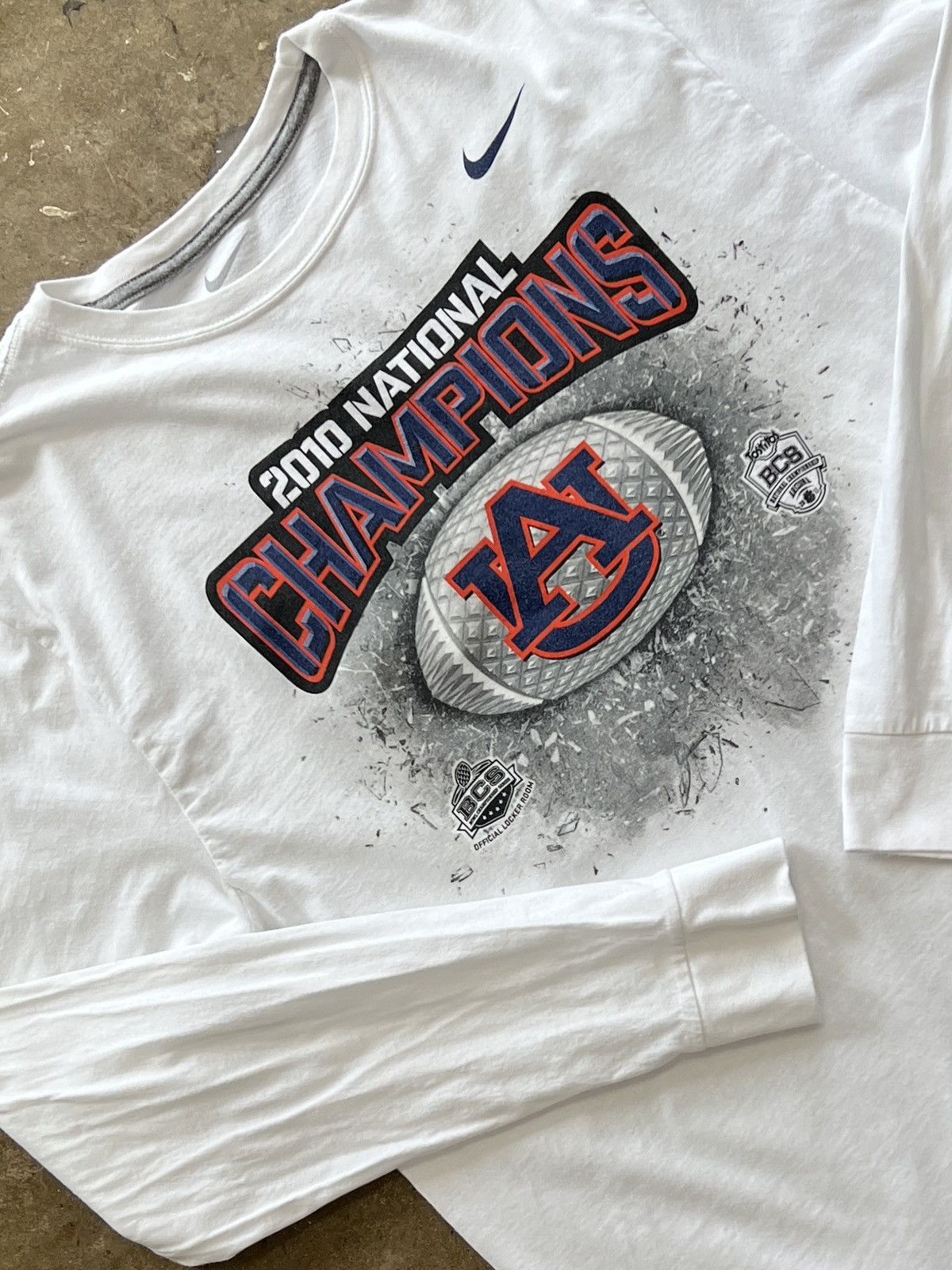 NCAA Nike University of Auburn National Champions LS XL Size US XL / EU 56 / 4 - 1 Thumbnail