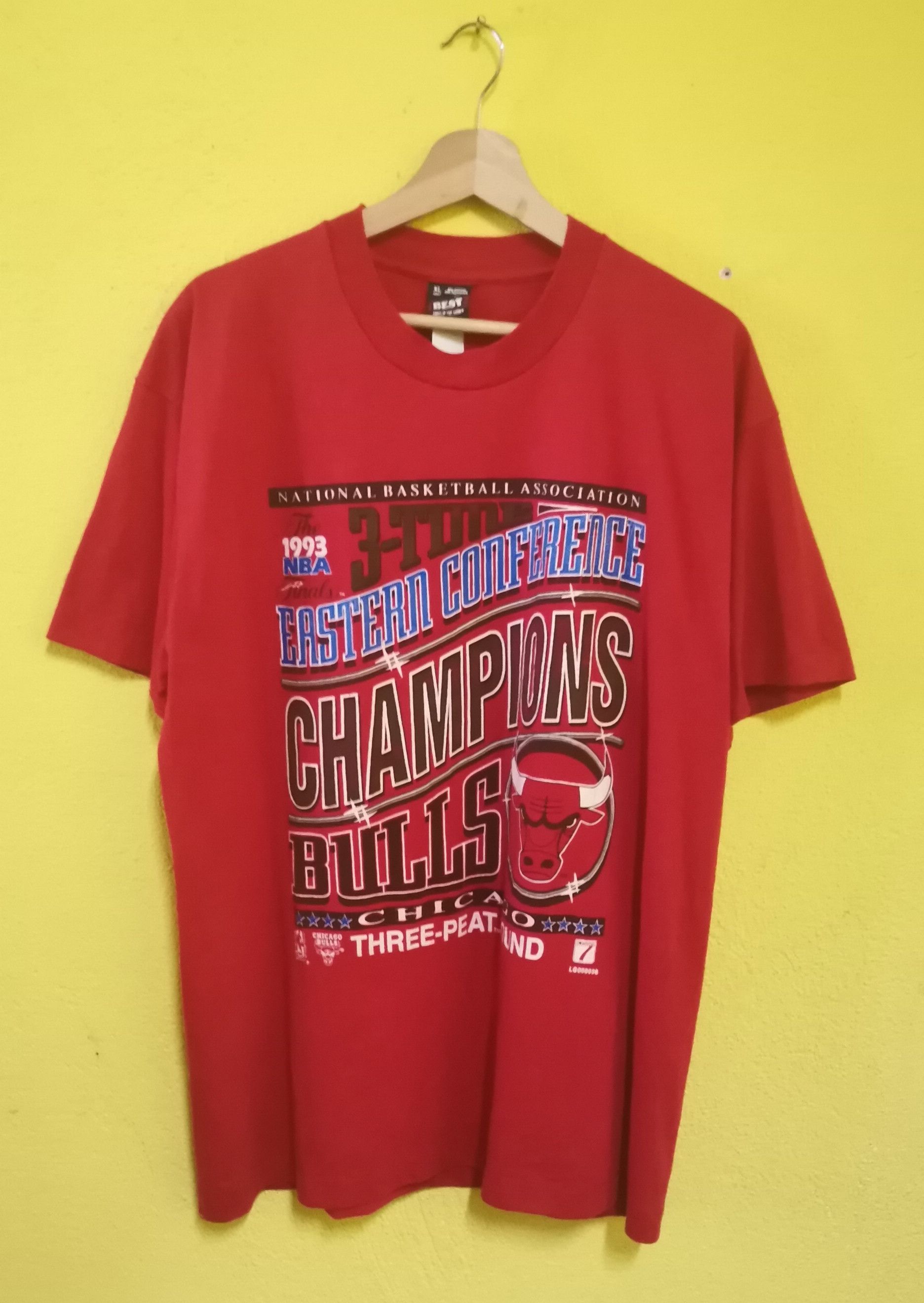 NBA × Vintage Tshirt chicago bulls vintage 90s Size US XL / EU 56 / 4 - 1 Thumbnail